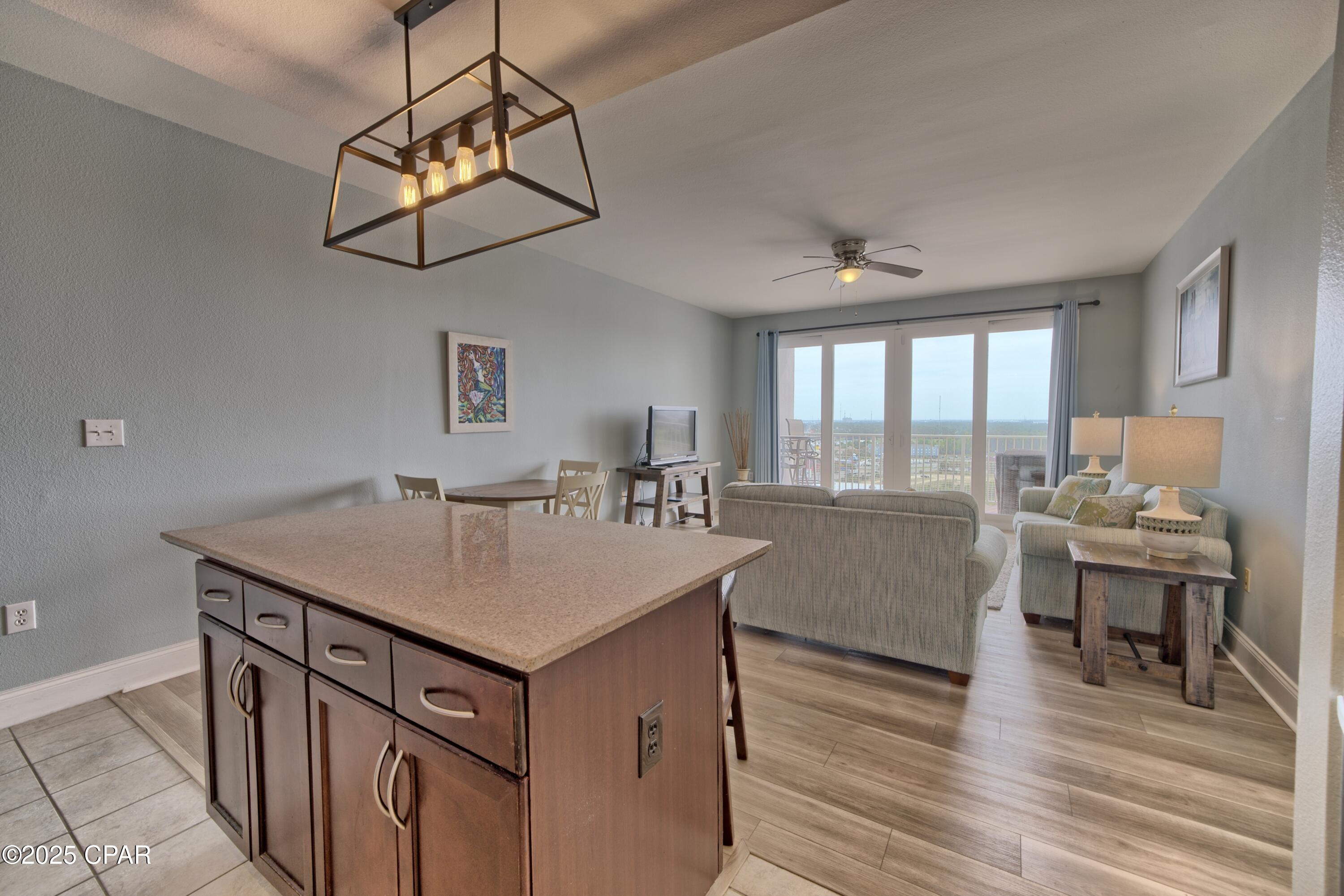 Image 12 For 9902 Thomas Drive 1431