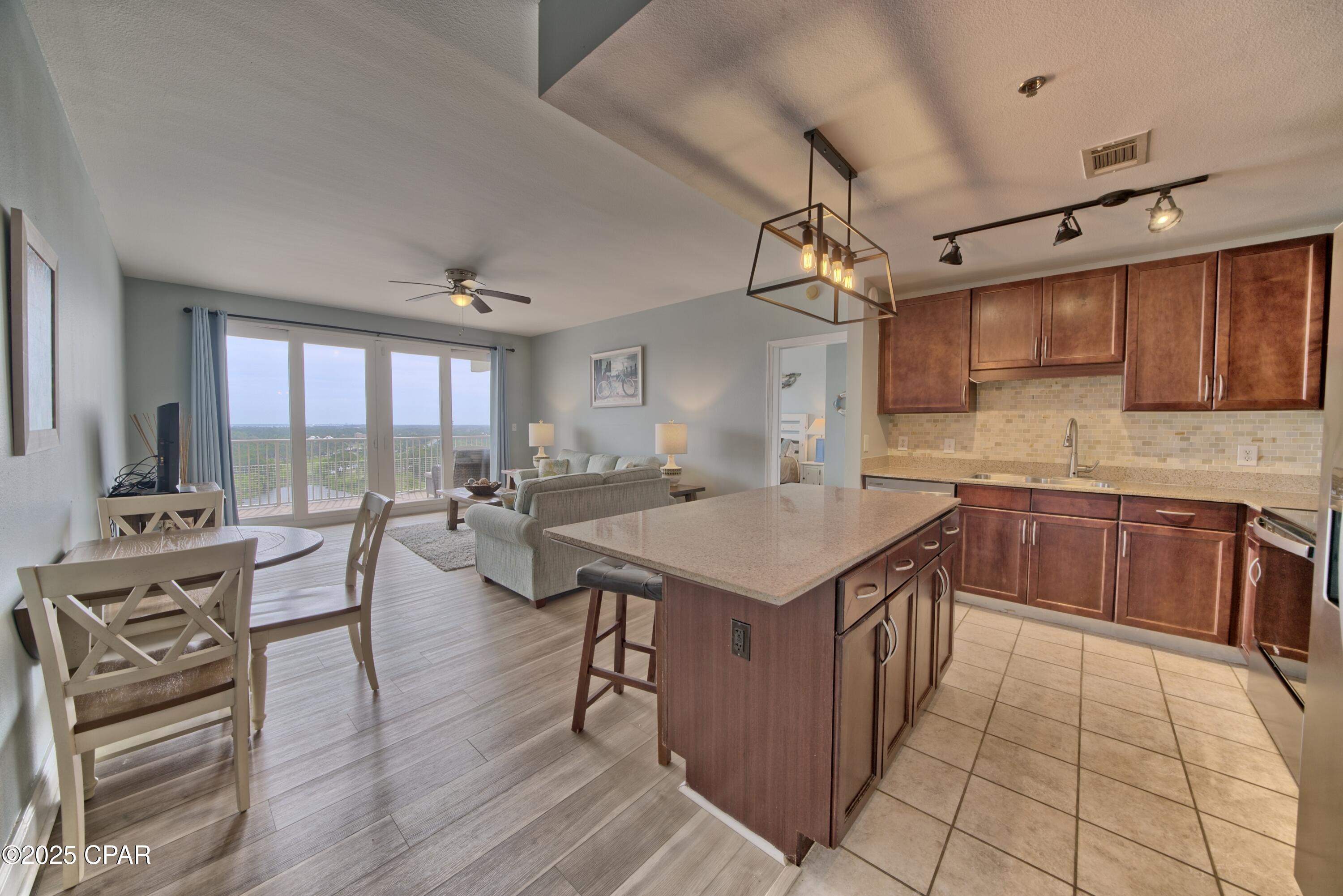 Image 13 For 9902 Thomas Drive 1431