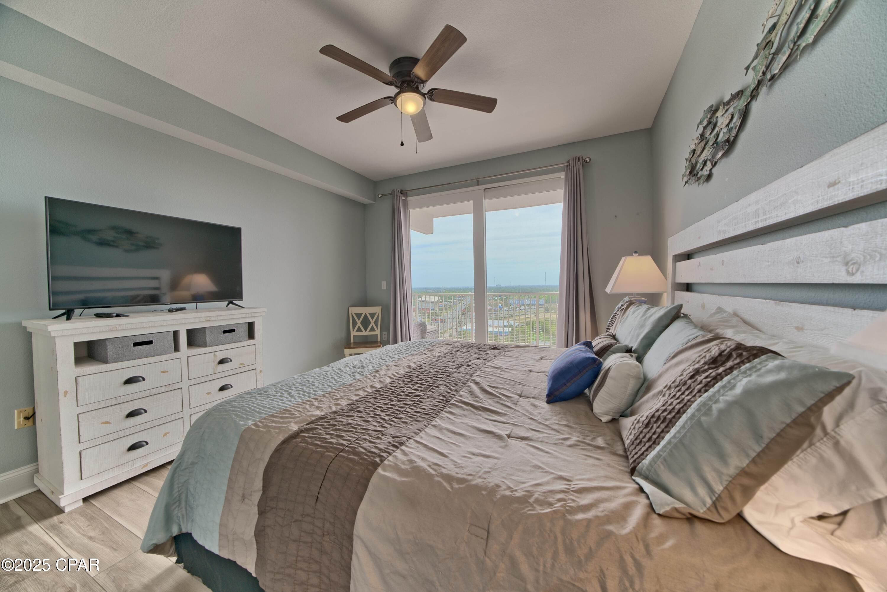 Image 19 For 9902 Thomas Drive 1431