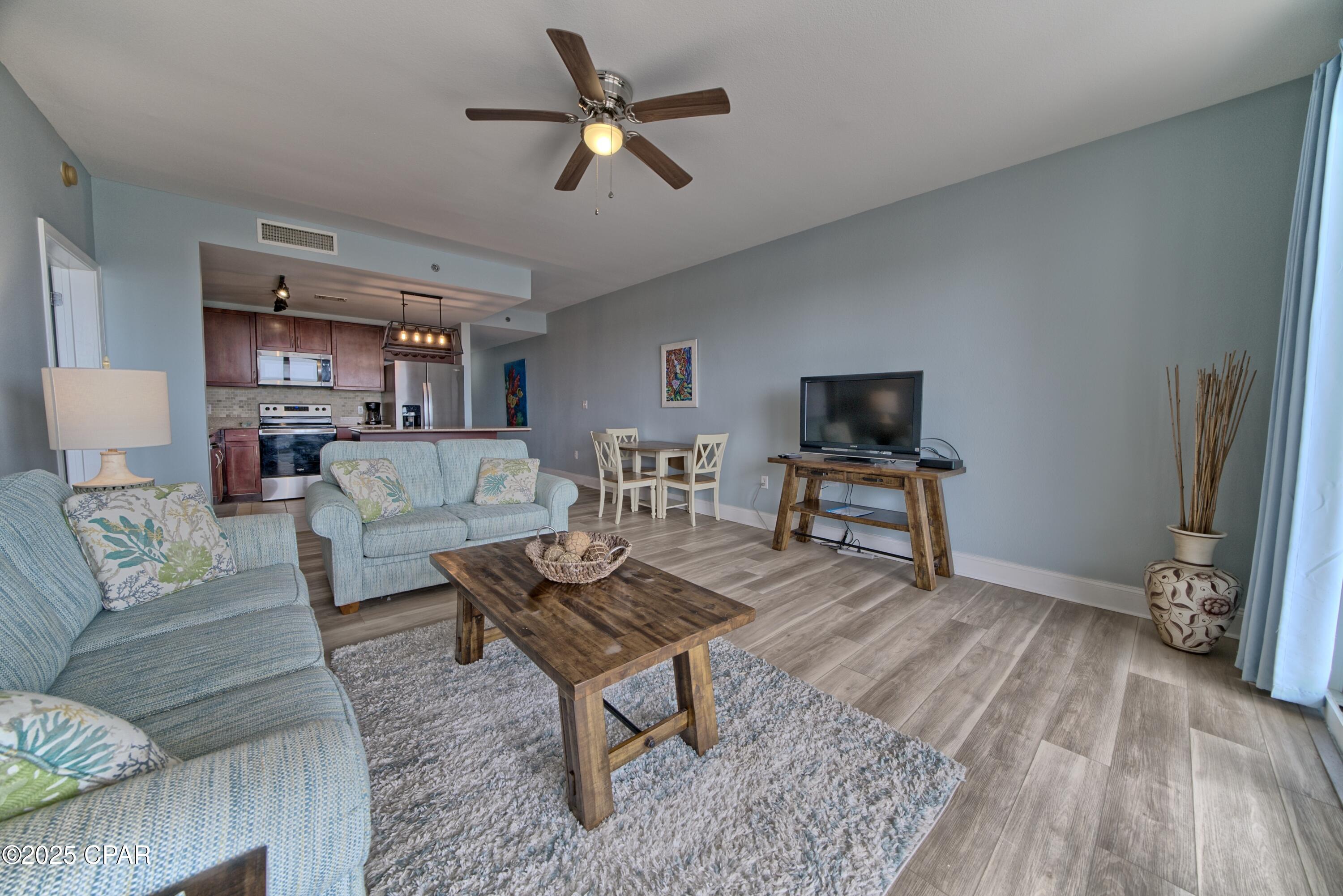Image 7 For 9902 Thomas Drive 1431