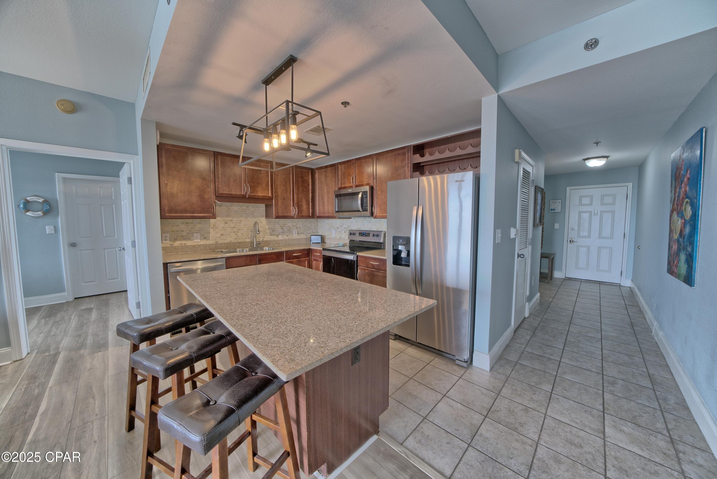 Image 9 For 9902 Thomas Drive 1431