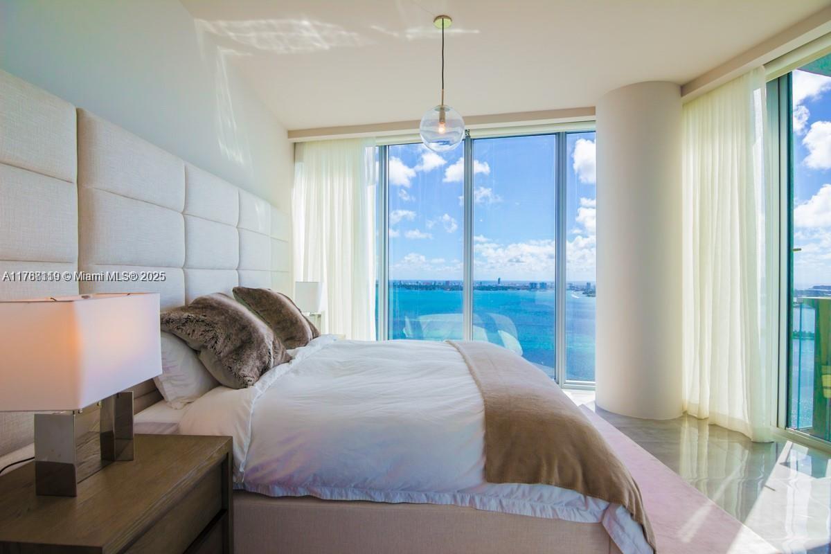 2900 NE 7th Ave #3007, Miami FL 33137