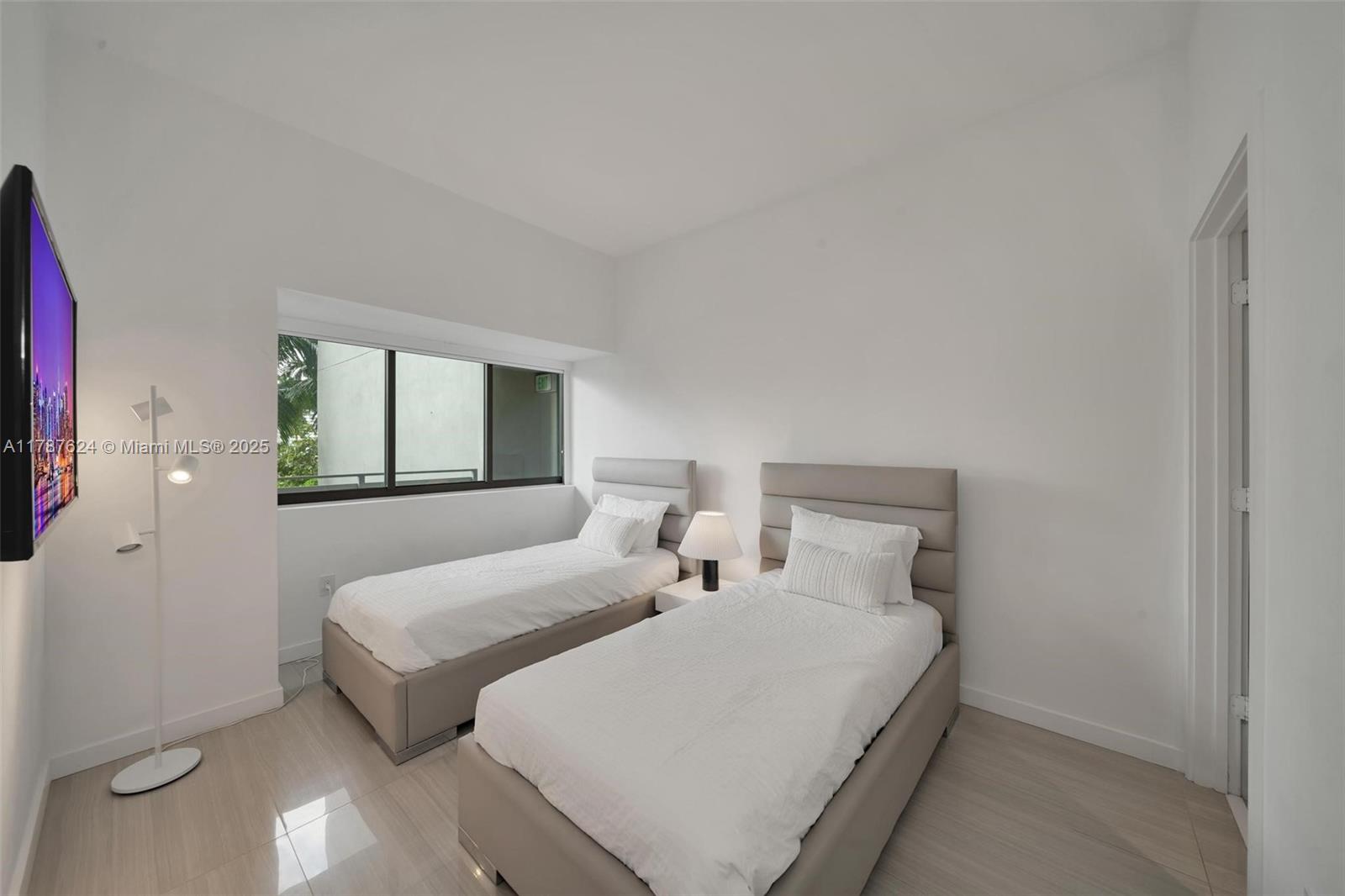 480 NE 31st St #605, Miami FL 33137