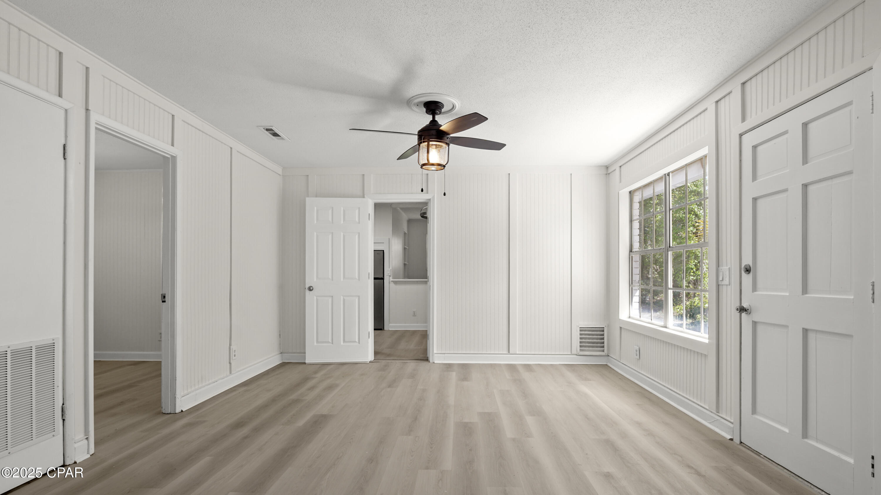 Image 15 For 3915 Wasp Street
