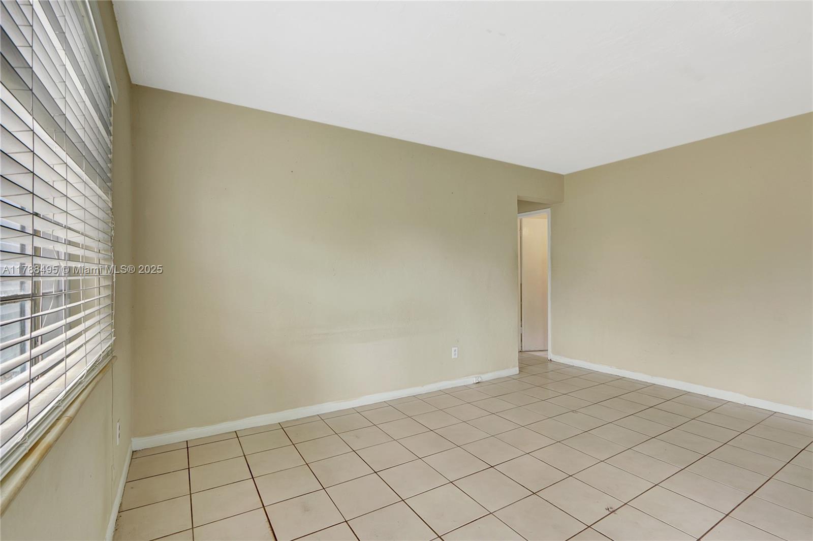 10830 NE 10th Ct