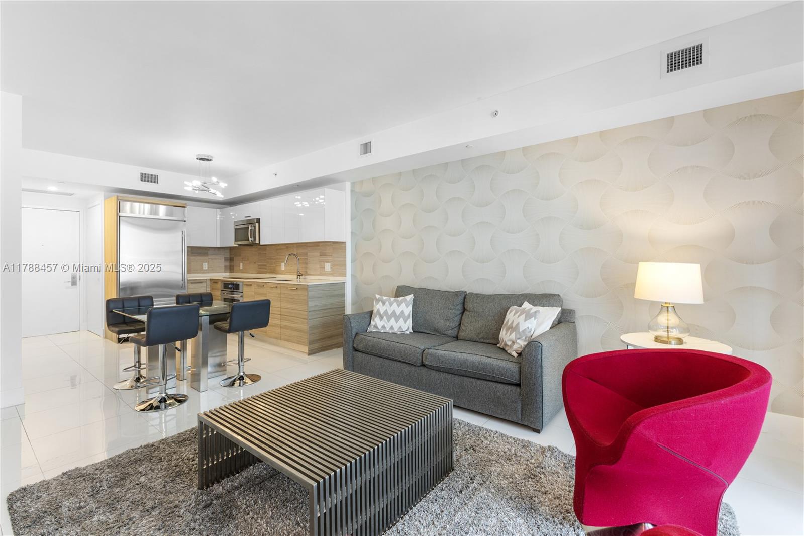 1300 Brickell Bay Dr #1010, Miami FL 33131