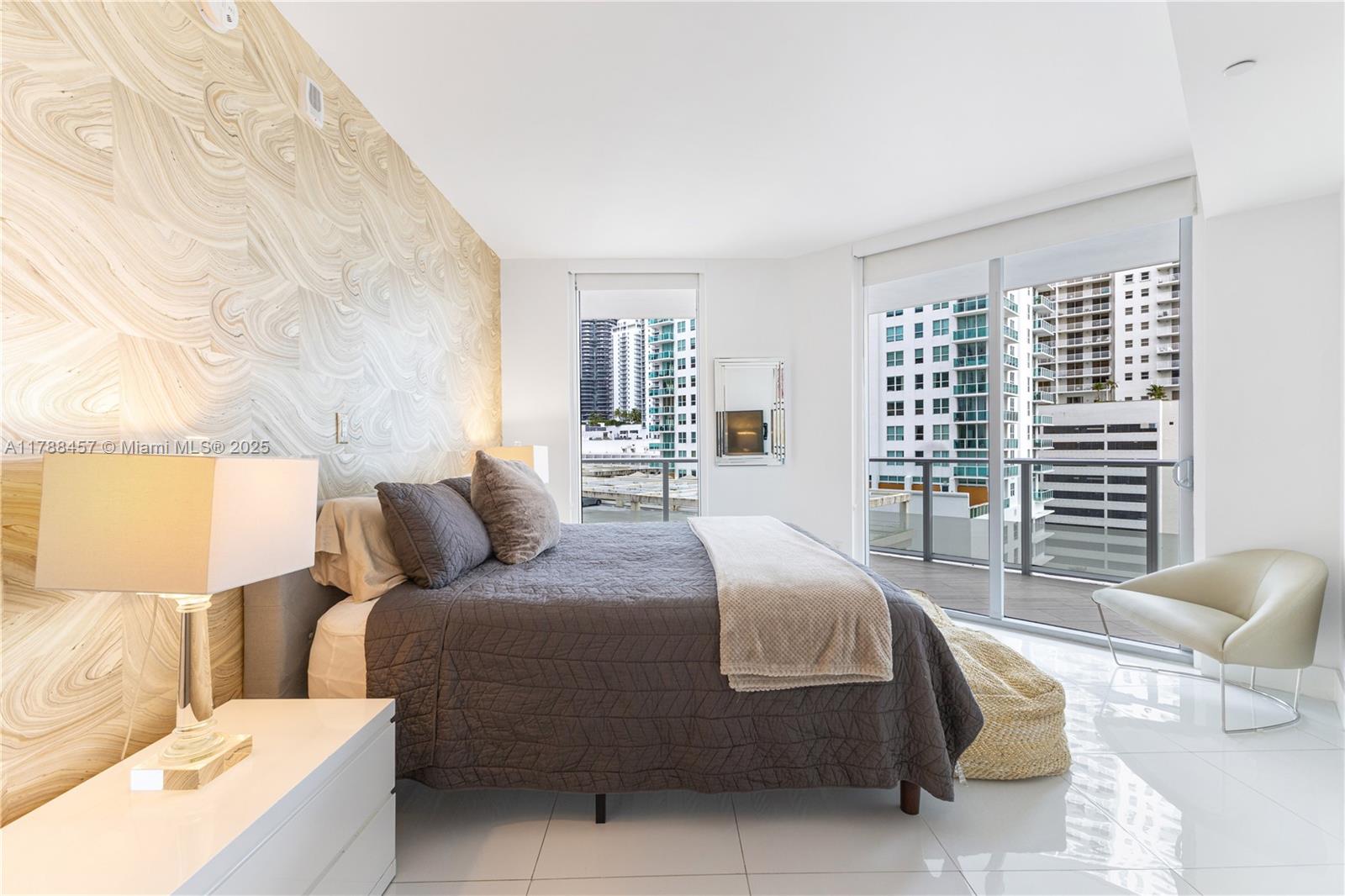 1300 Brickell Bay Dr #1010, Miami FL 33131