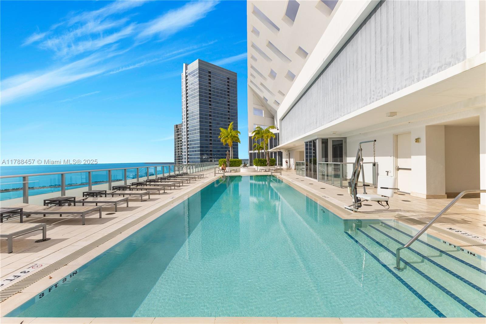 1300 Brickell Bay Dr #1010, Miami FL 33131