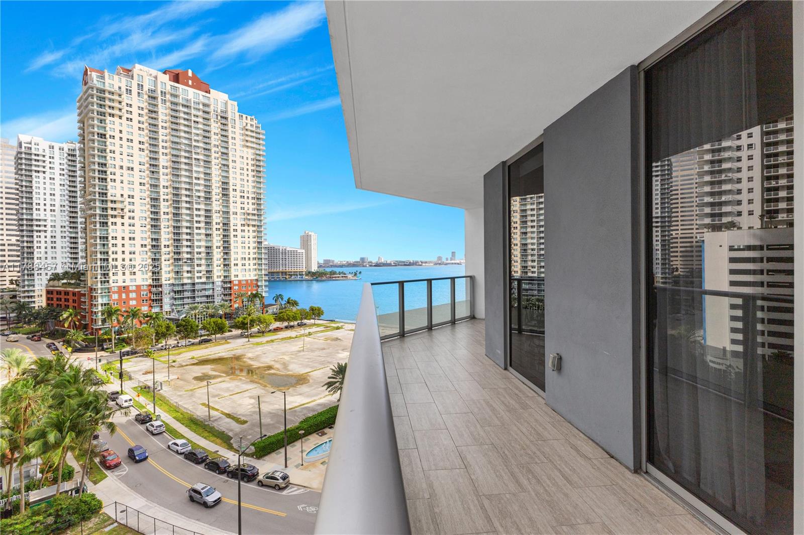 1300 Brickell Bay Dr #1010, Miami FL 33131