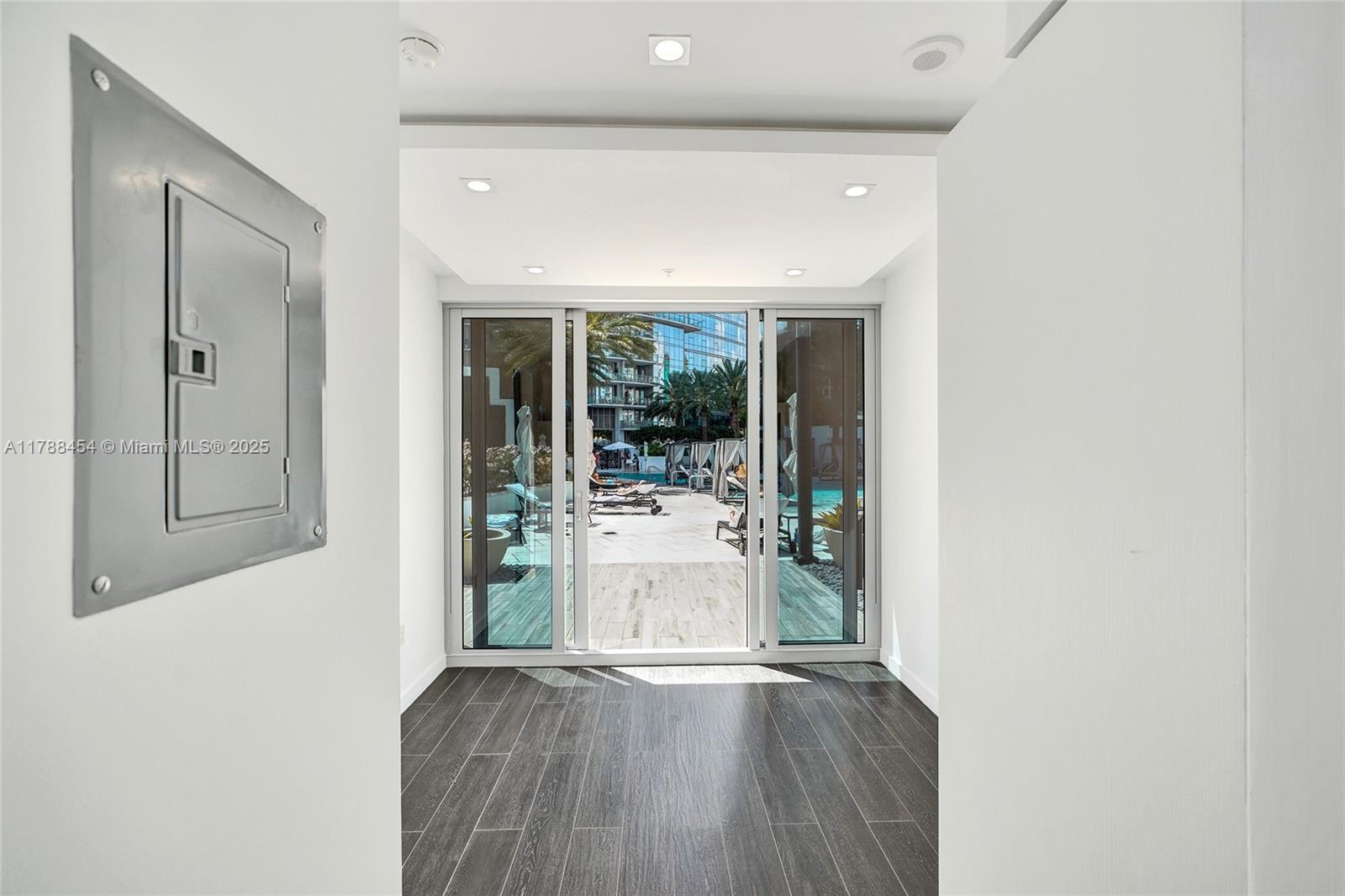 851 NE 1st Ave, Cabana #7, Miami FL 33132