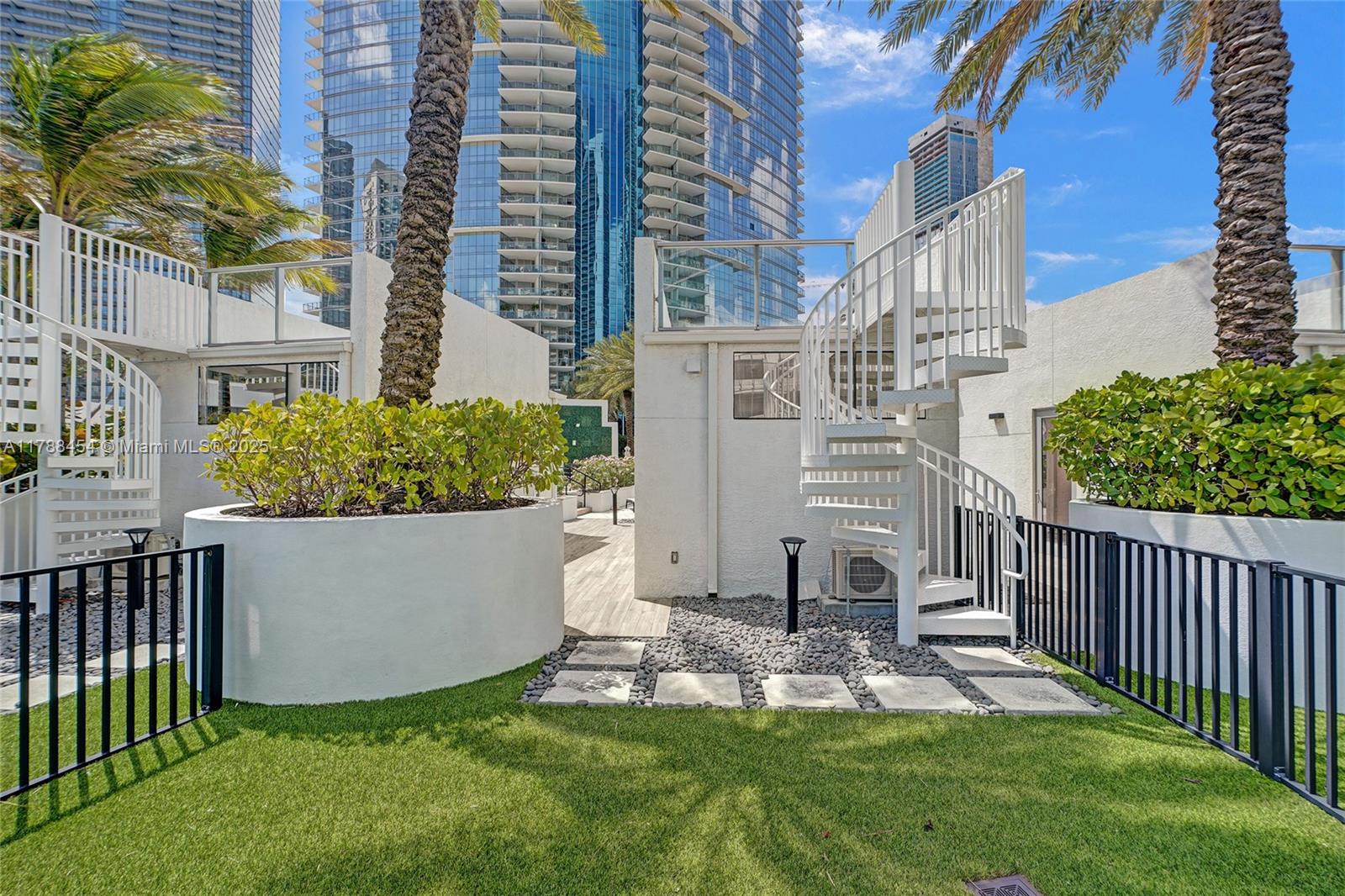851 NE 1st Ave, Cabana #7, Miami FL 33132