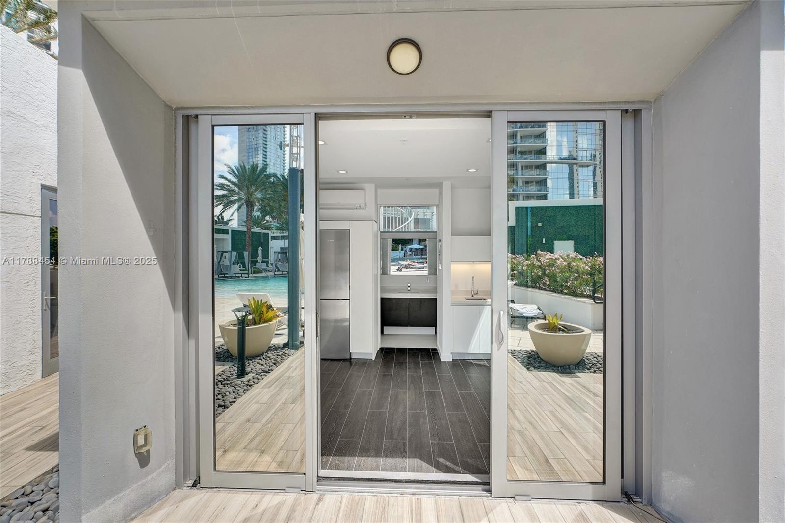 851 NE 1st Ave, Cabana #7, Miami FL 33132