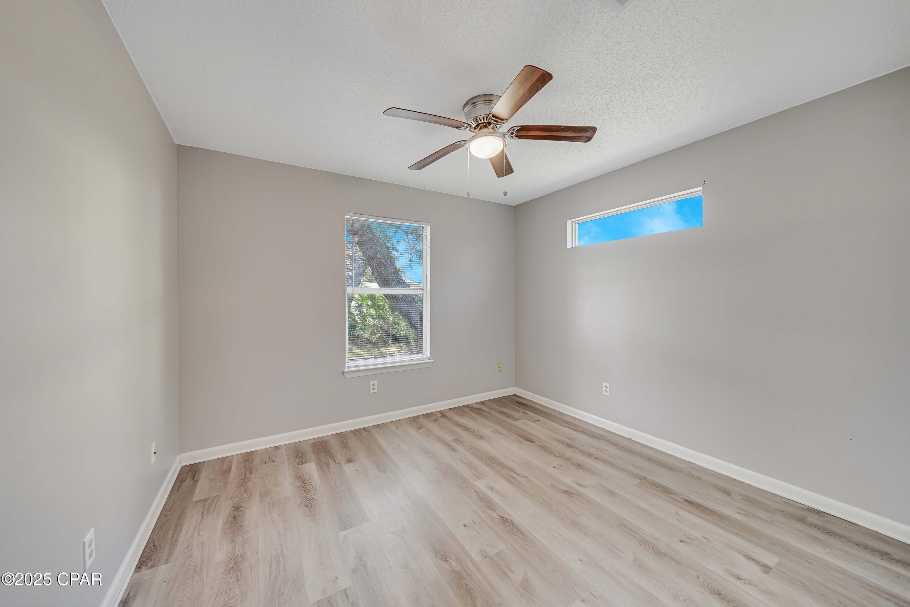 Image 19 For 120 Oak Ridge Place