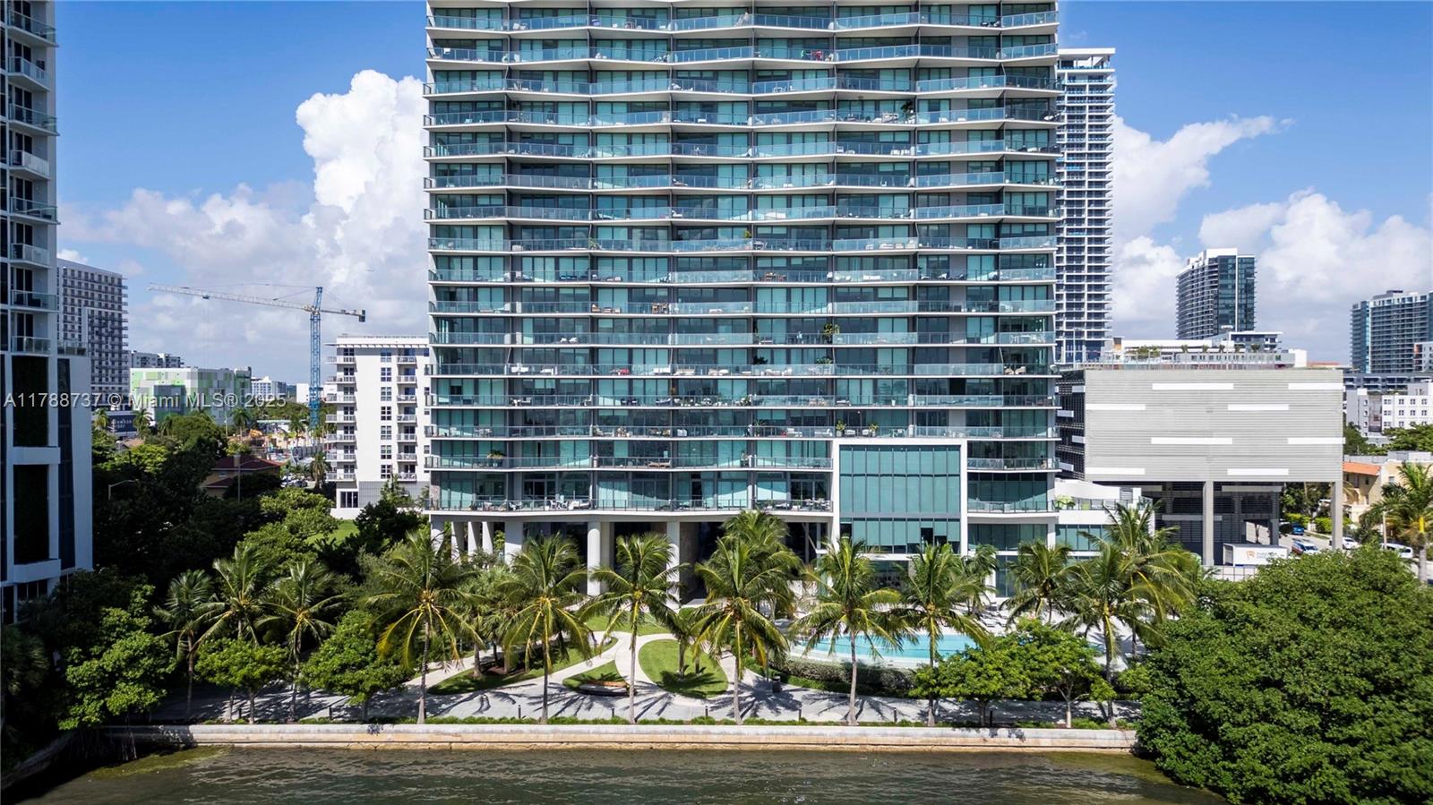 460 NE 28th St #3703, Miami FL 33137