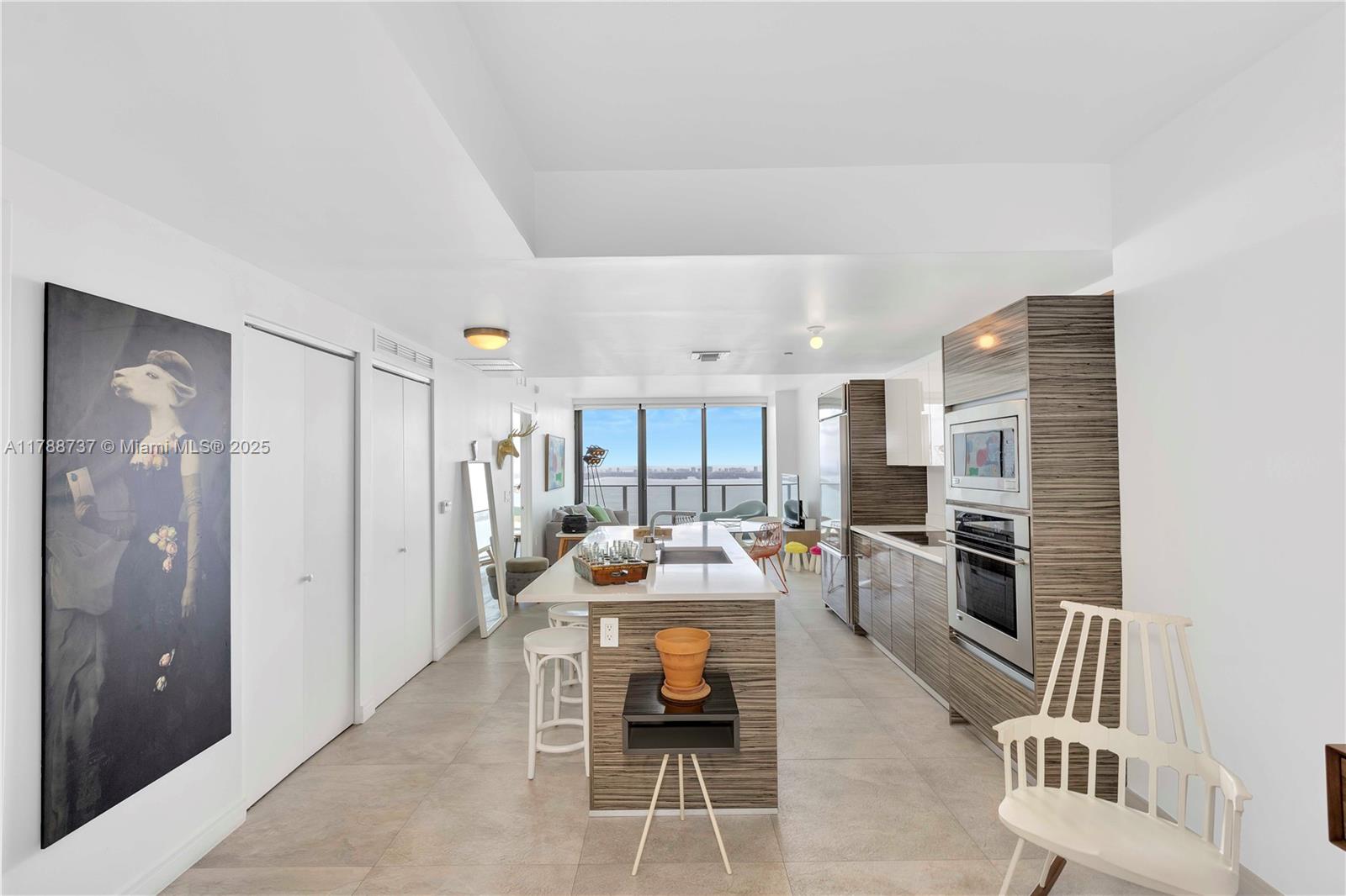 460 NE 28th St #3703, Miami FL 33137