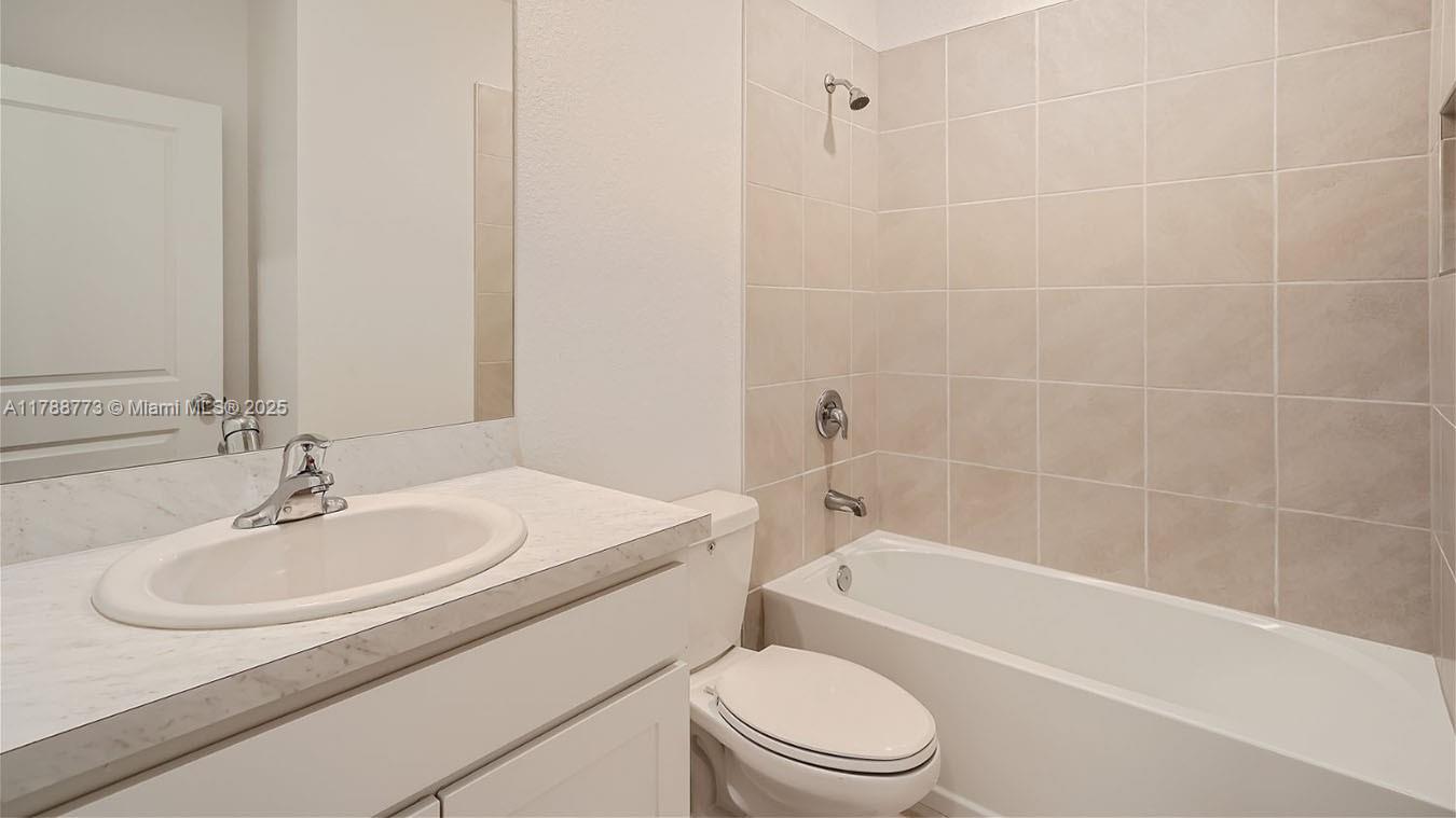 1326 NE 3rd Avenue, Florida City, Florida image 20