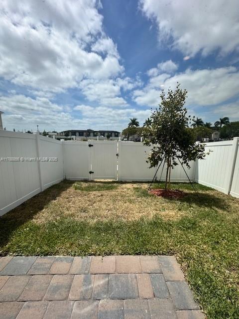 665 NW 6th Ter, Florida City, Florida image 6