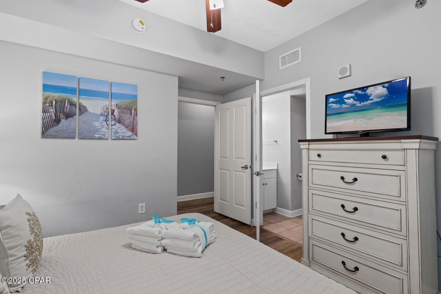 Image 12 For 9900 Thomas Drive 1408