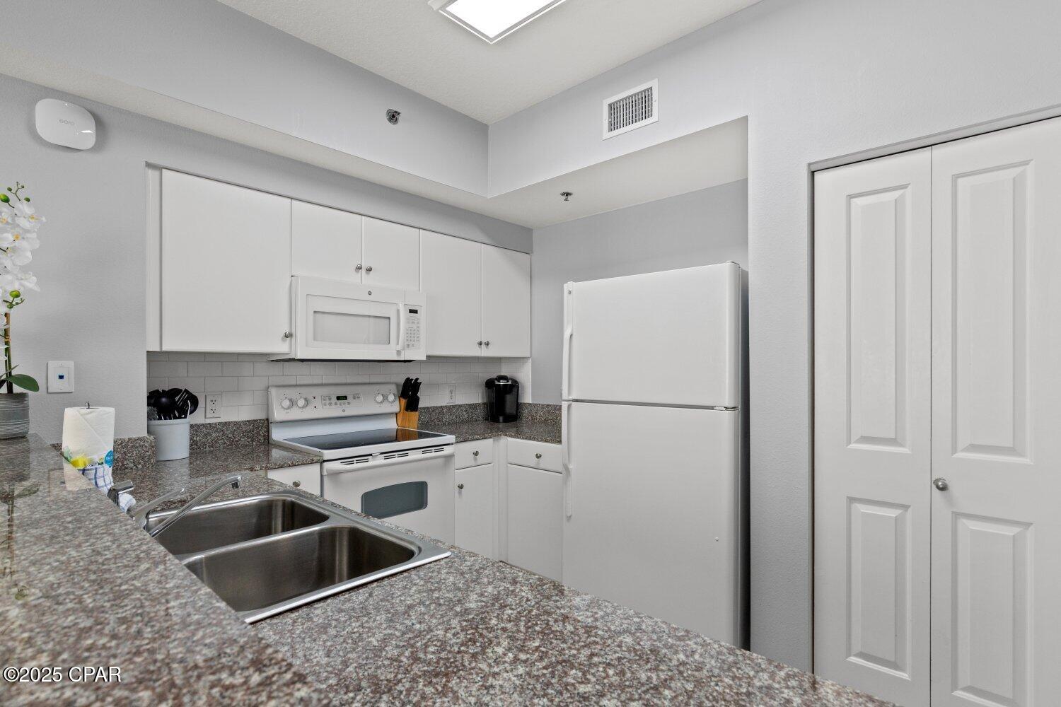 Image 6 For 9900 Thomas Drive 1408