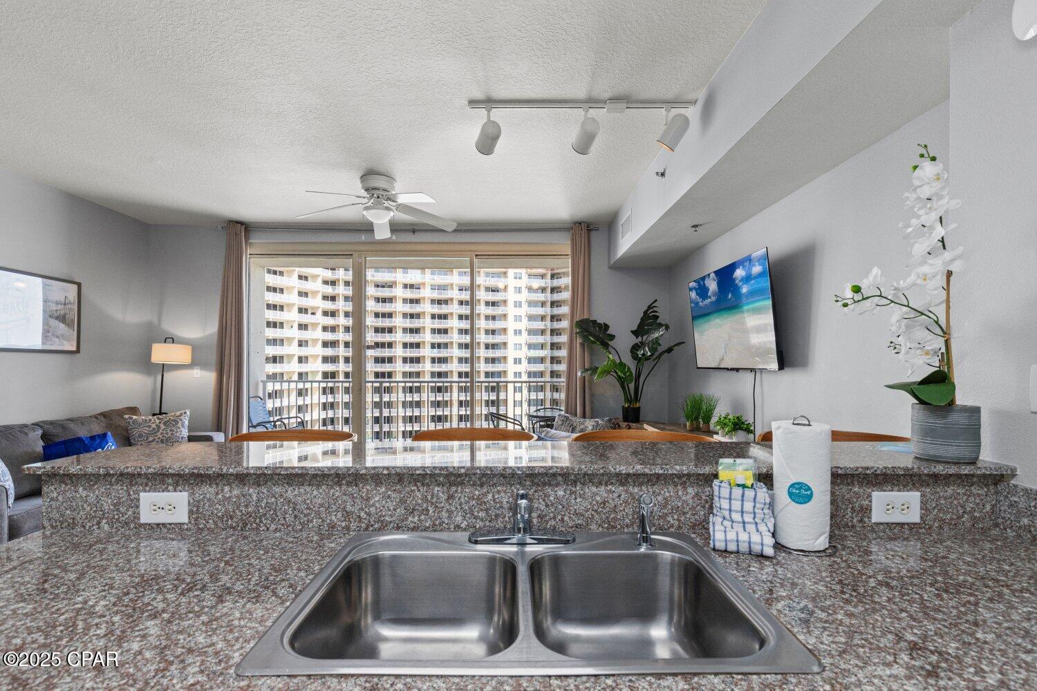 Image 7 For 9900 Thomas Drive 1408