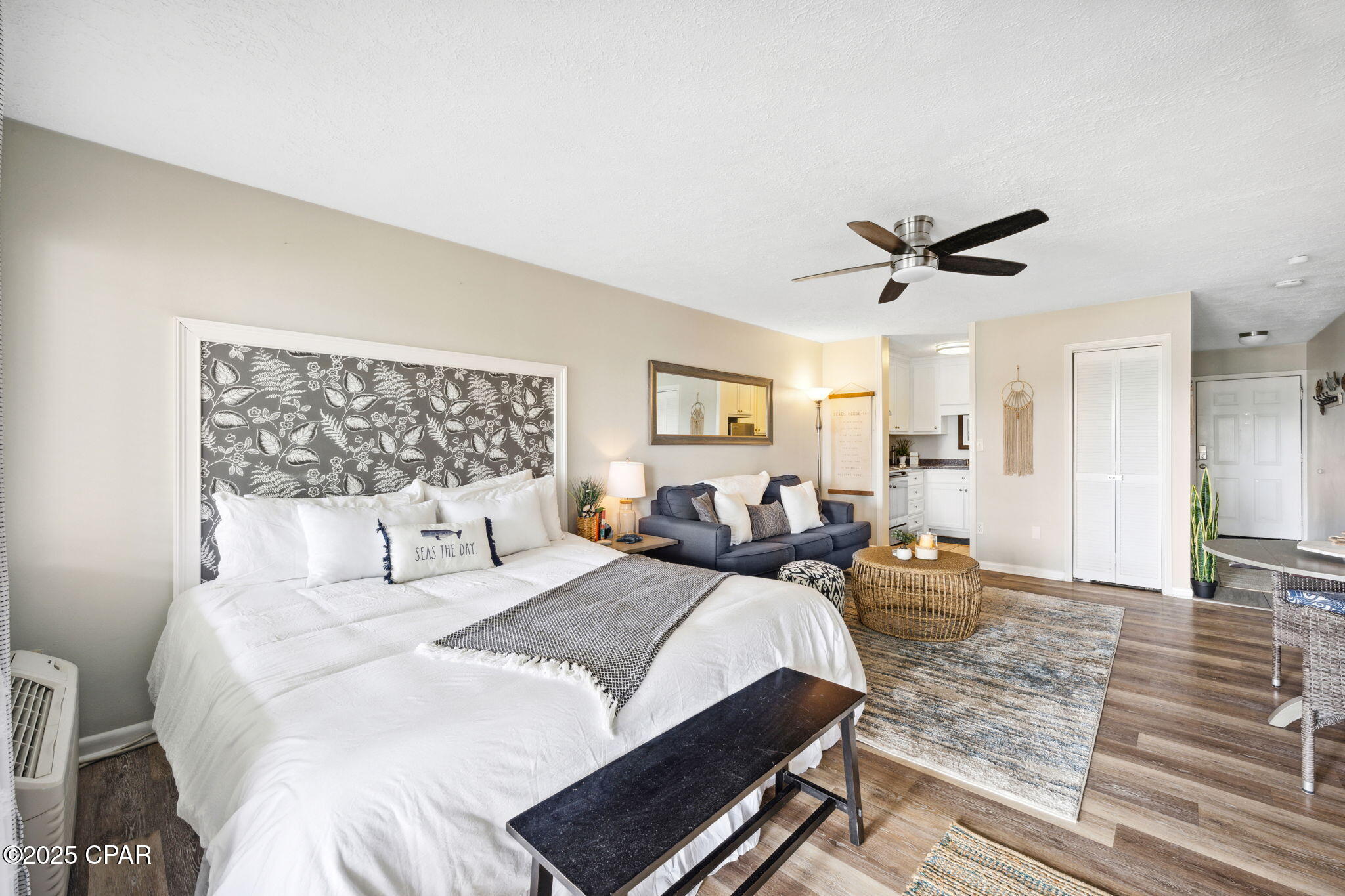 Image 10 For 301 Lullwater Drive 281