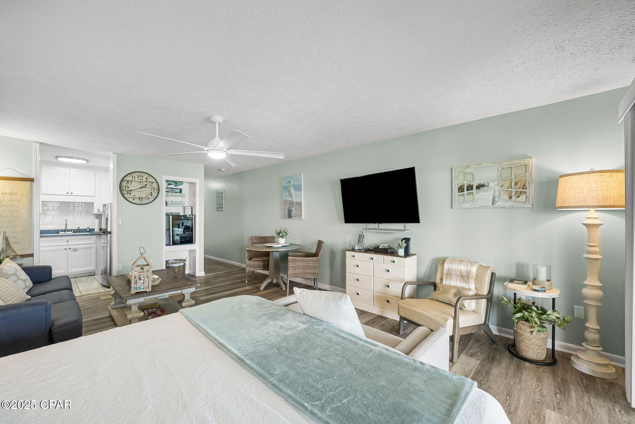 Image 10 For 301 Lullwater Drive 281