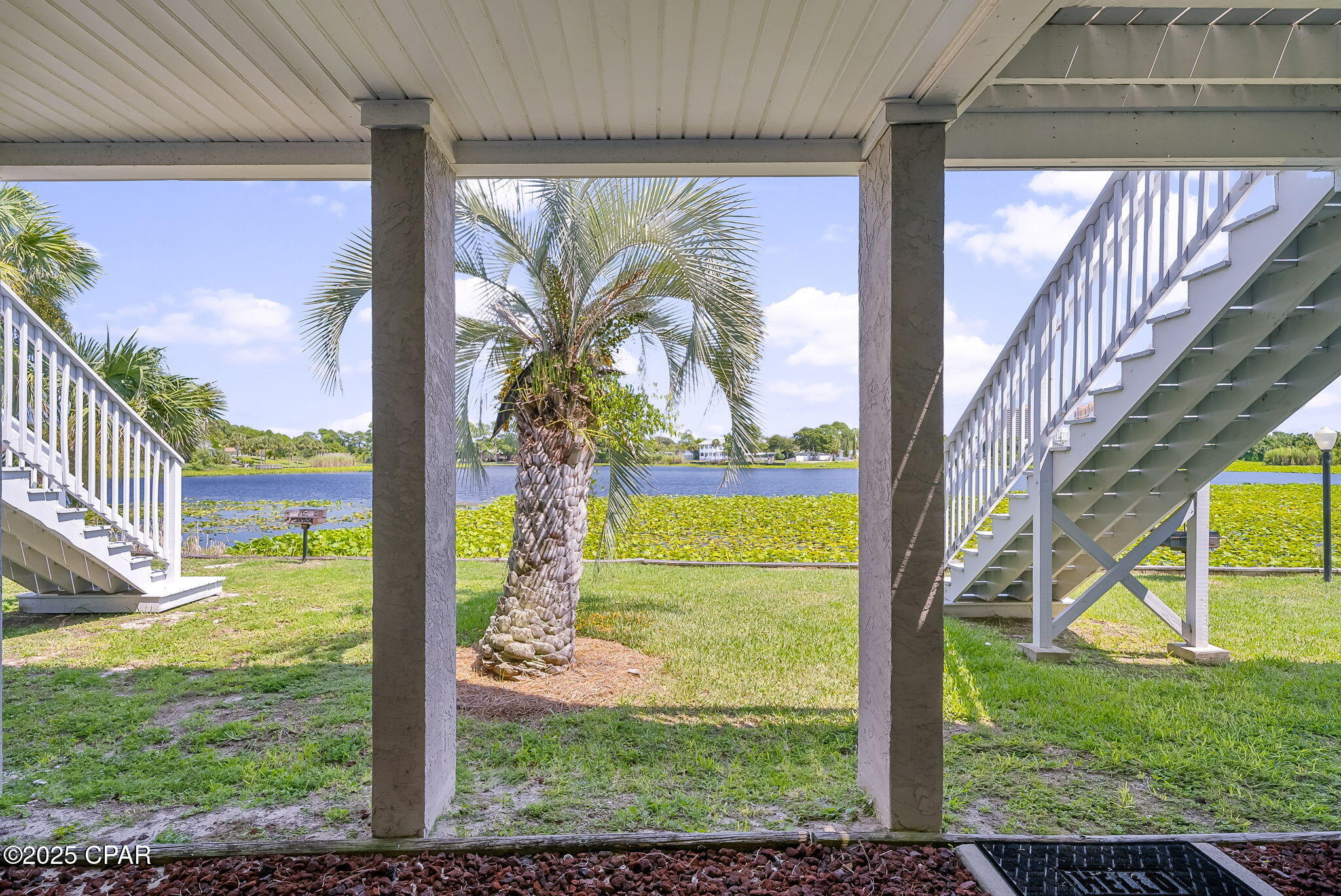 Image 15 For 301 Lullwater Drive 281