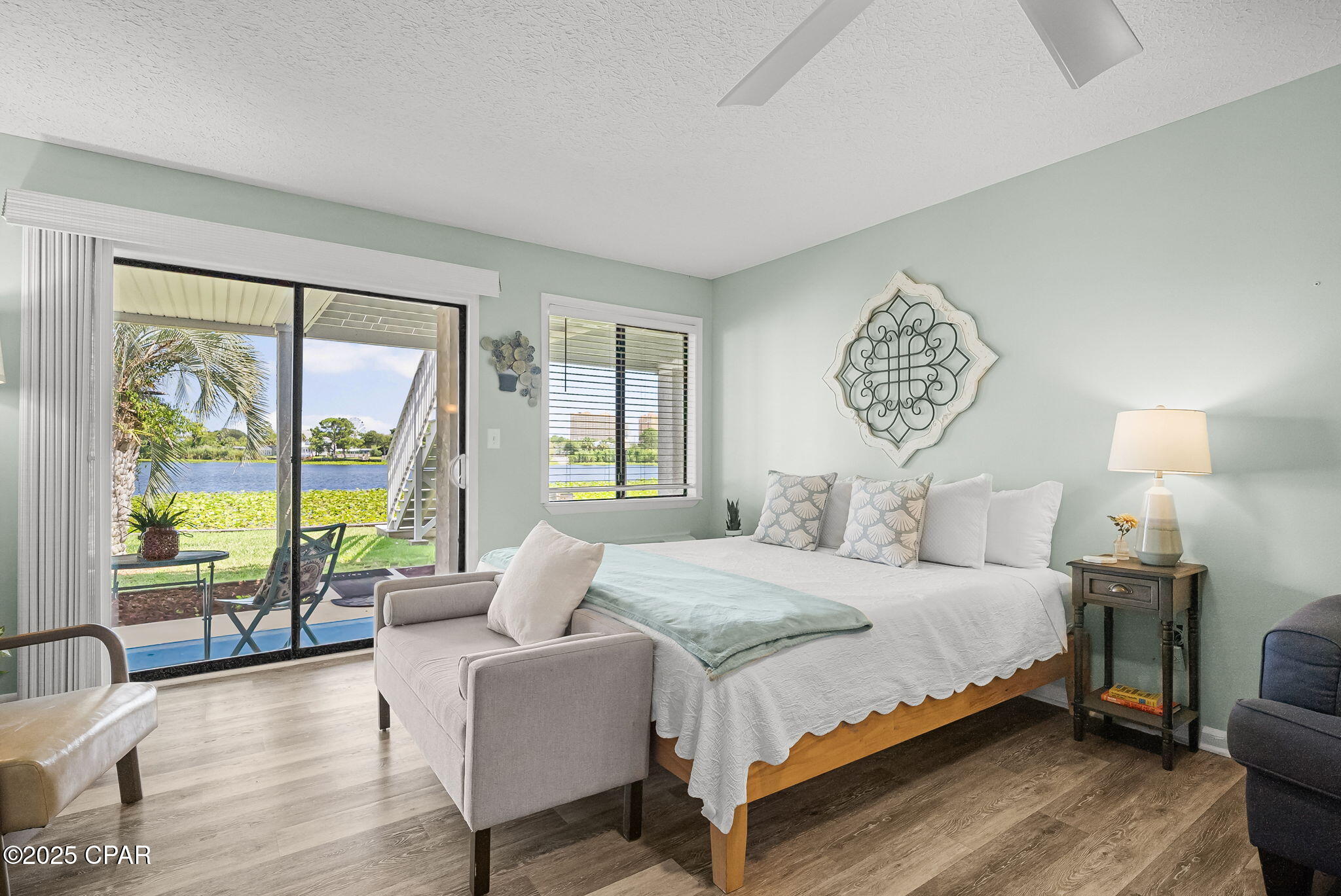 Image 8 For 301 Lullwater Drive 281