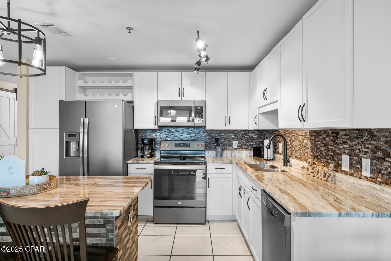 Image 2 For 9860 Thomas Drive 412
