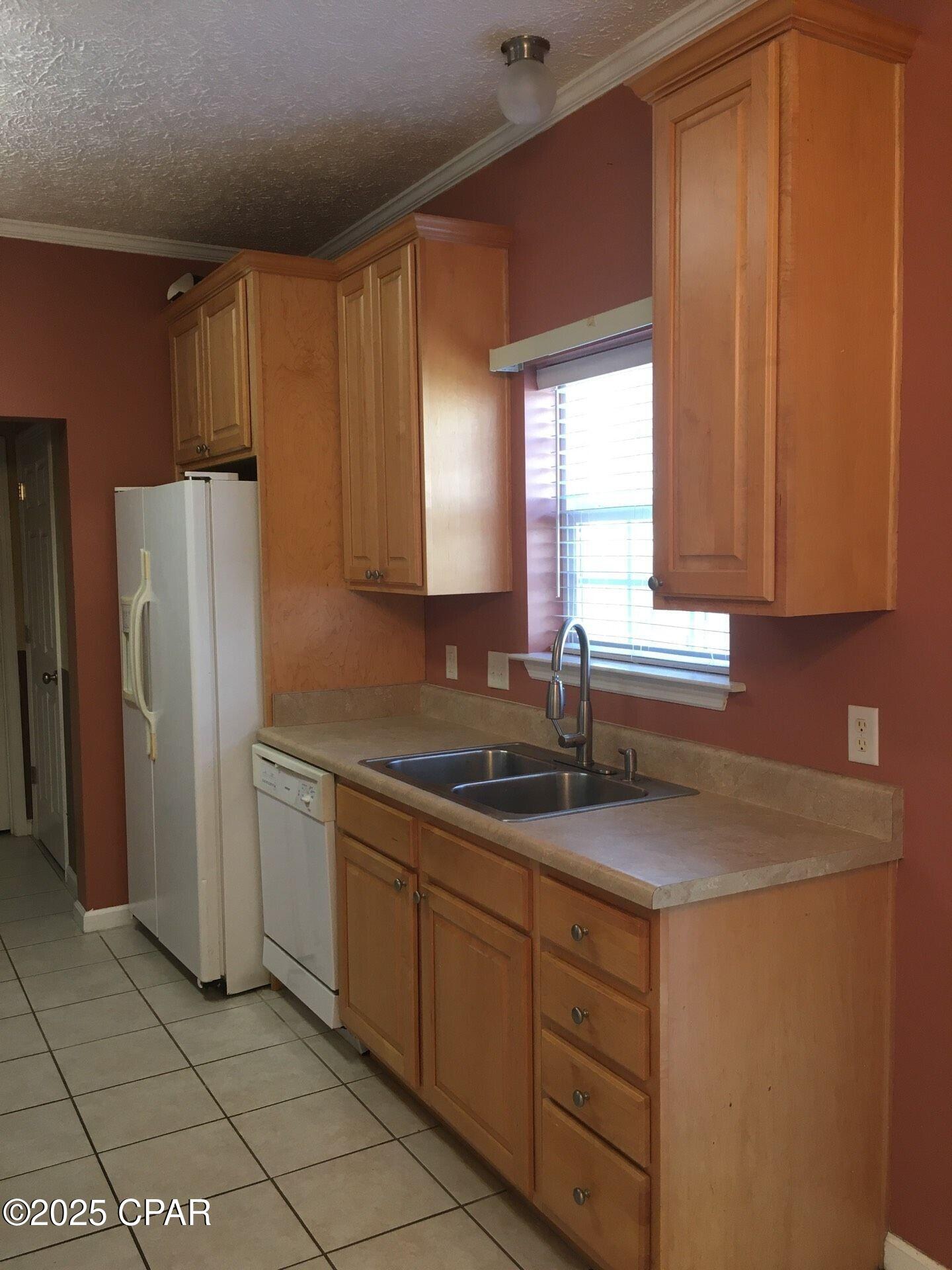 Image 4 For 2615 Oakmont Drive