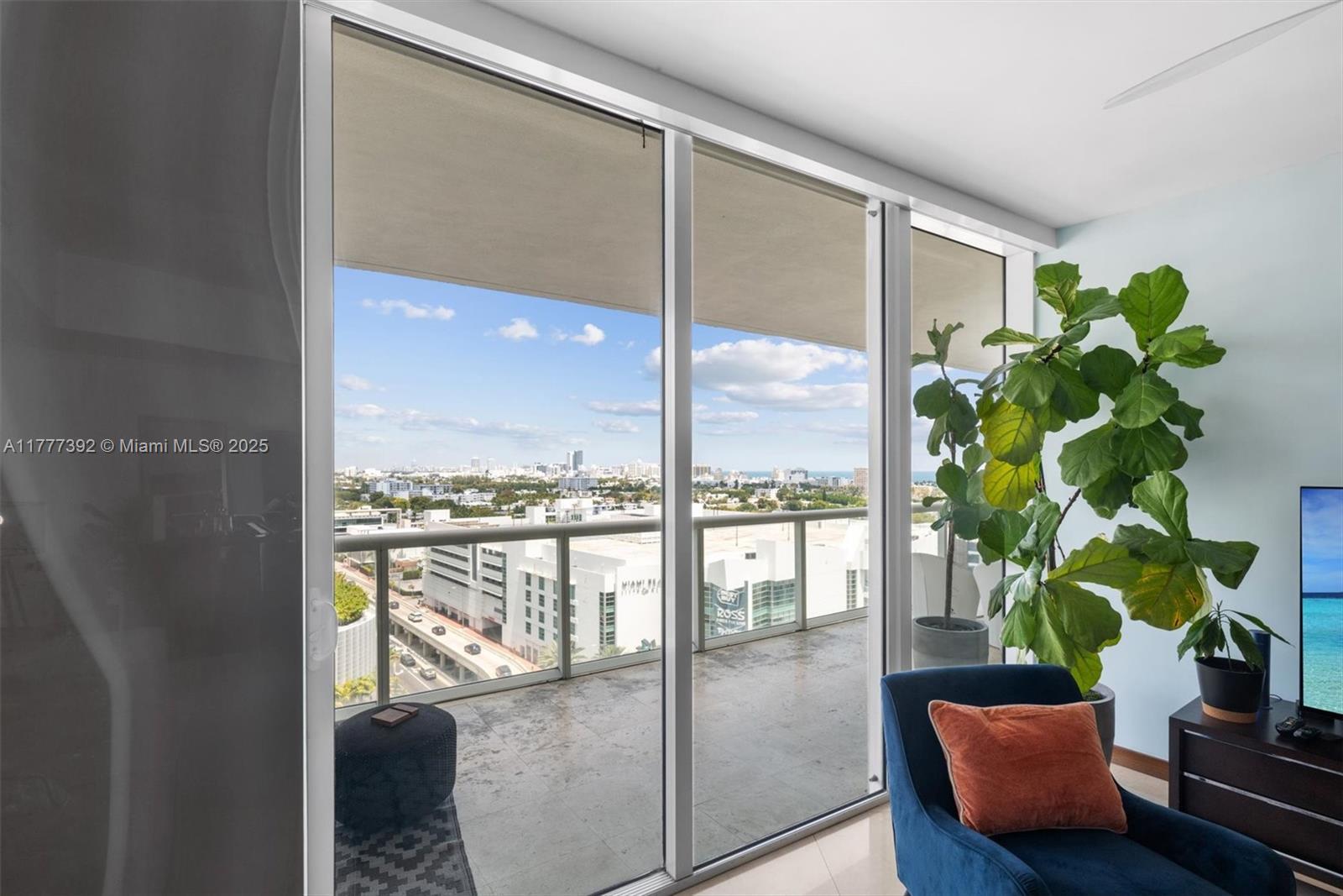 450 Alton Rd #1404, Miami Beach FL 33139