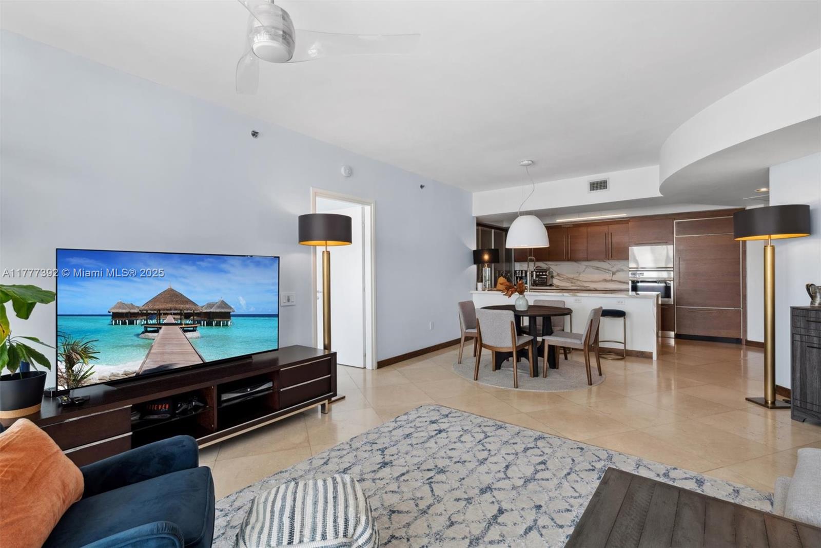 450 Alton Rd #1404, Miami Beach FL 33139