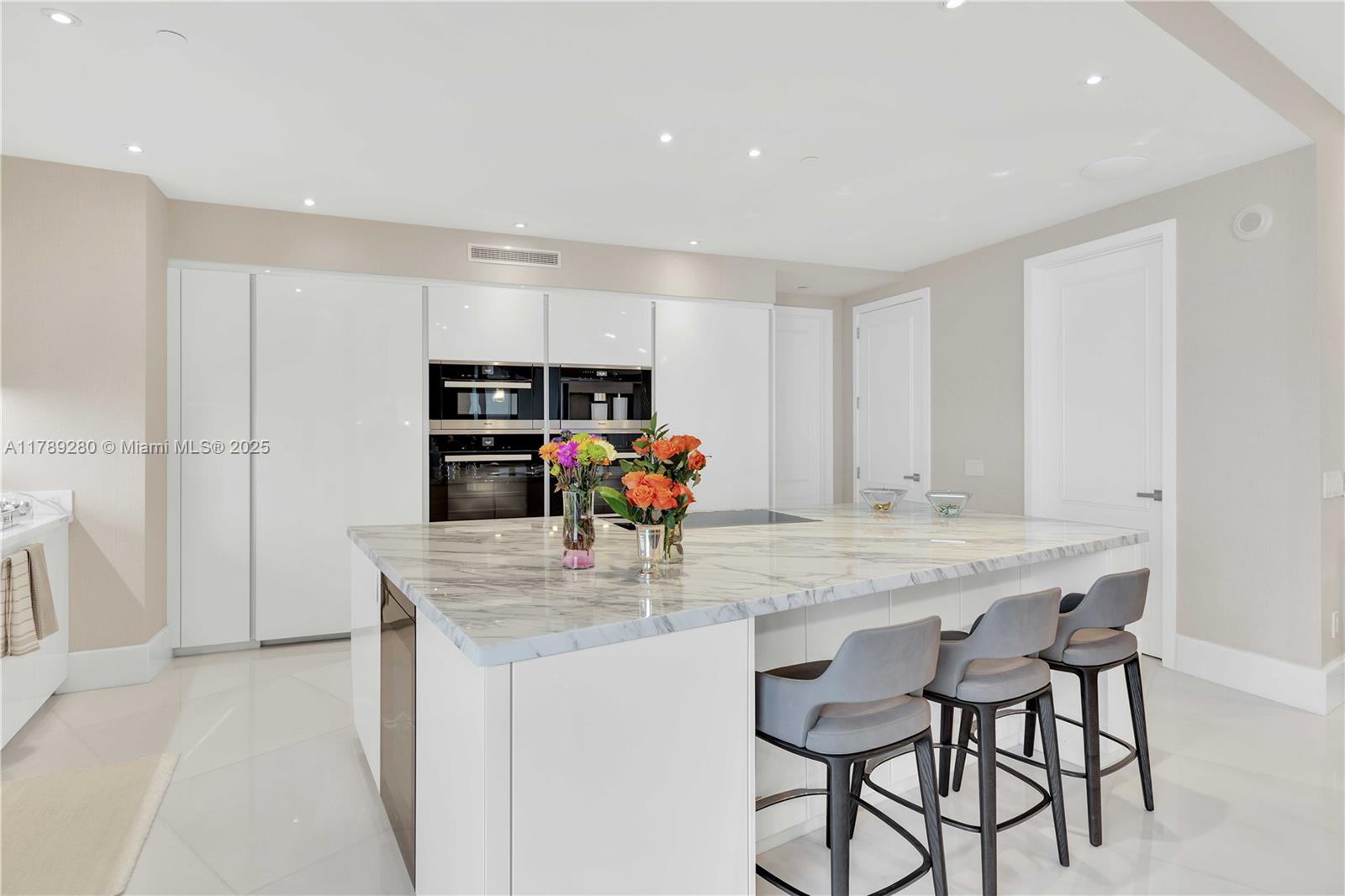 18555 Collins Ave #4601, Sunny Isles Beach FL 33160