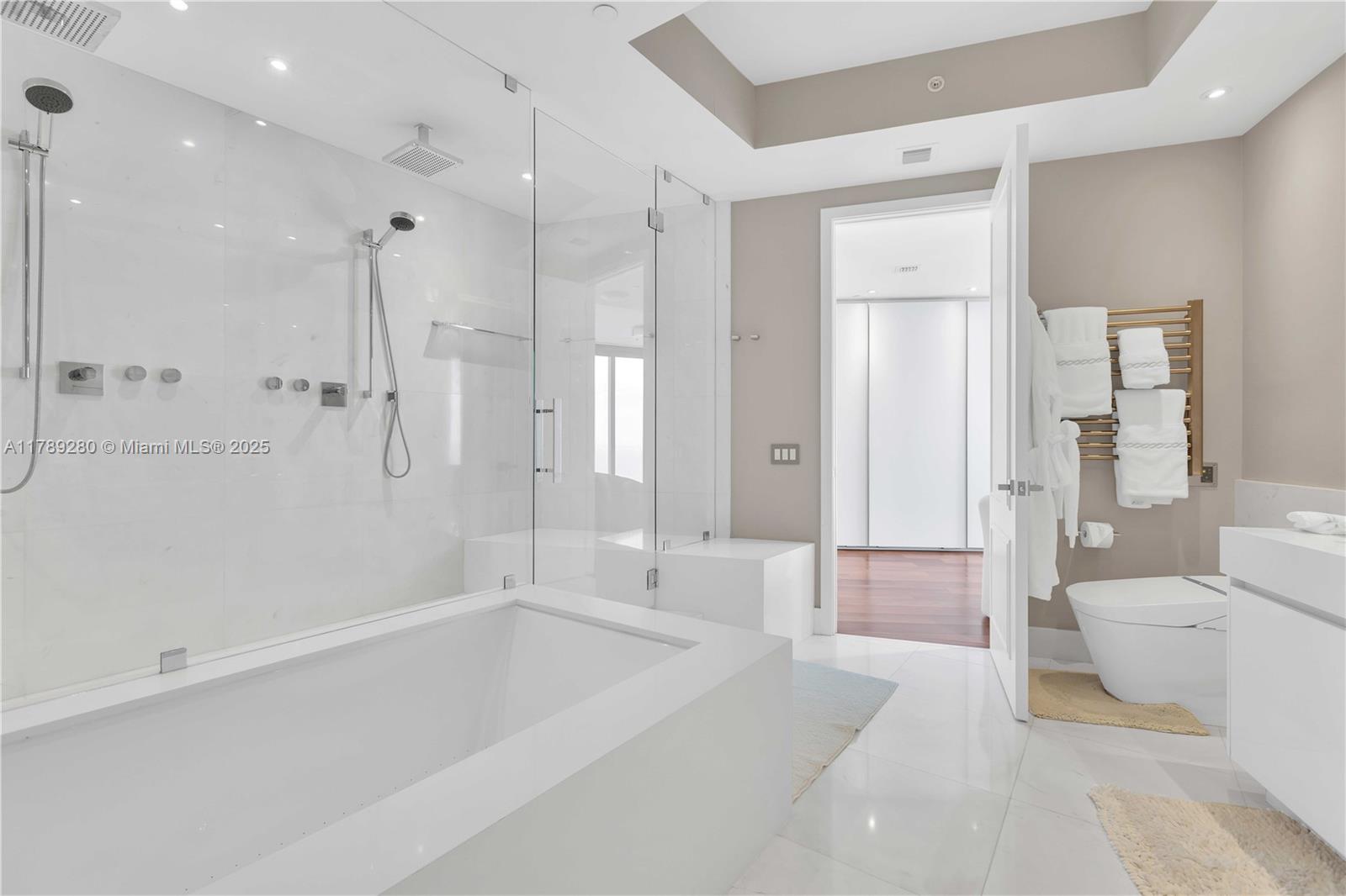 18555 Collins Ave #4601, Sunny Isles Beach FL 33160