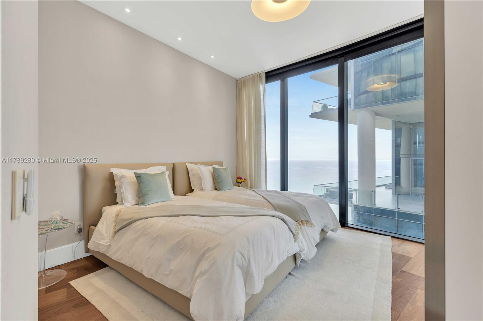 18555 Collins Ave #4601, Sunny Isles Beach FL 33160