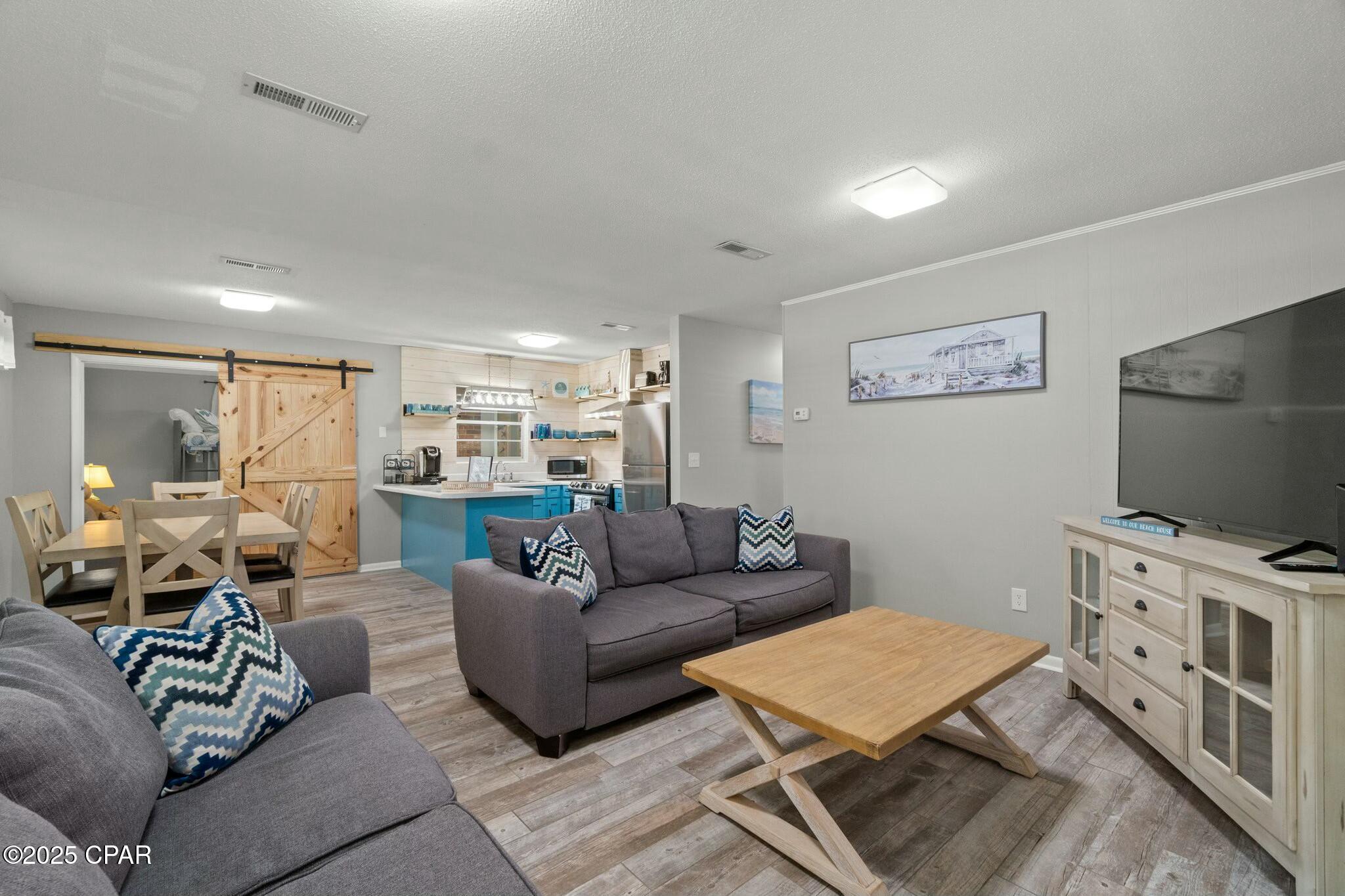 Image 18 For 7010 Beach Drive
