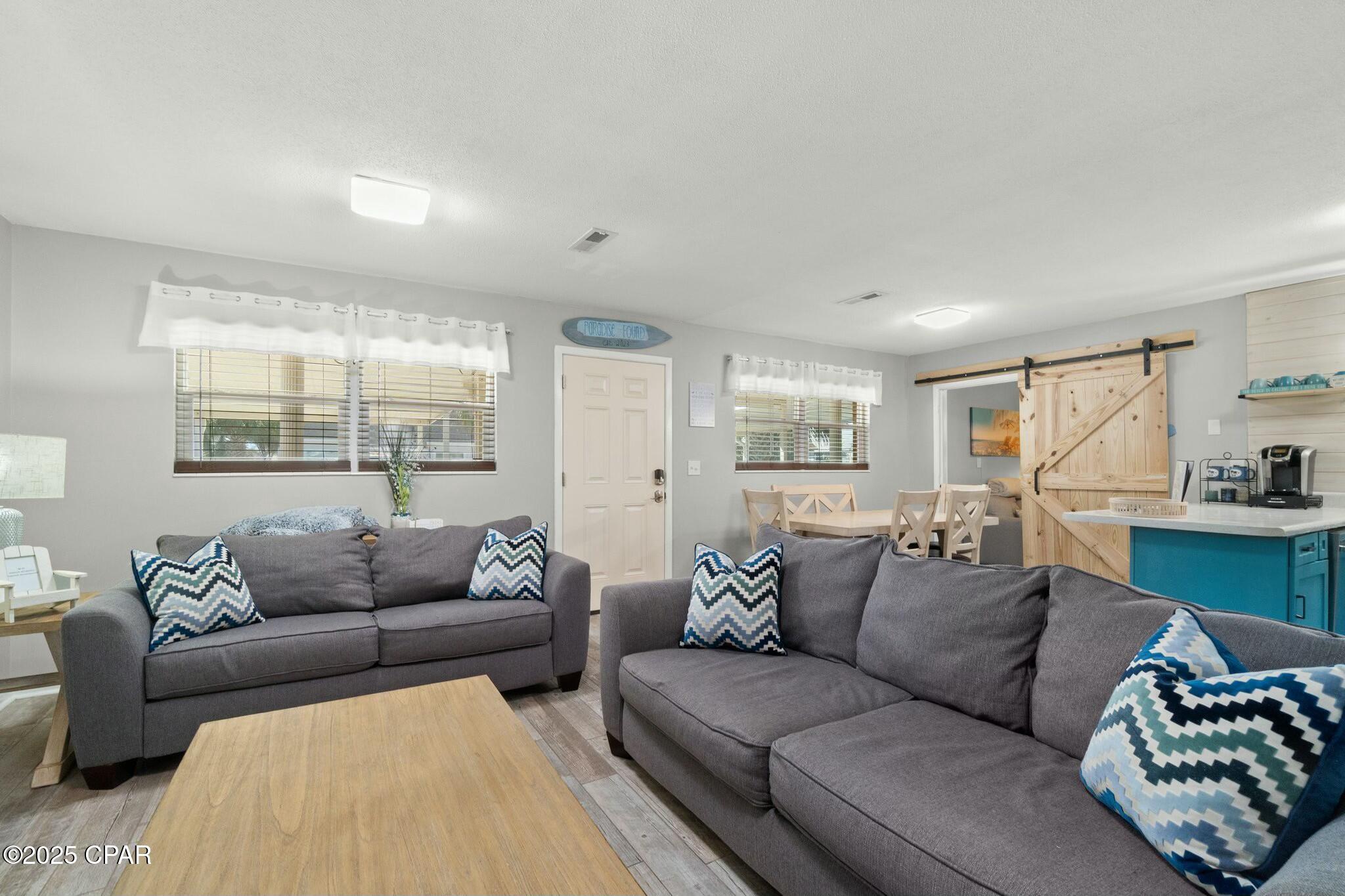 Image 19 For 7010 Beach Drive