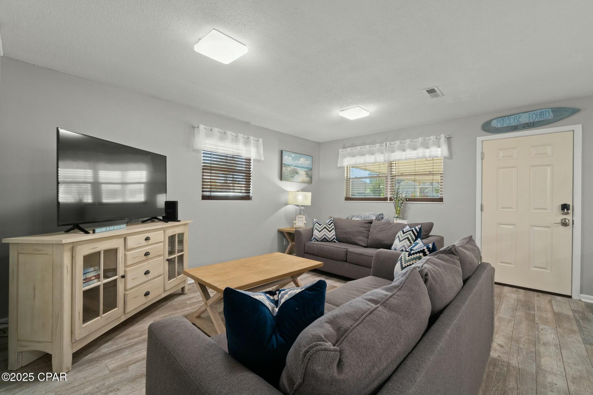 Image 20 For 7010 Beach Drive