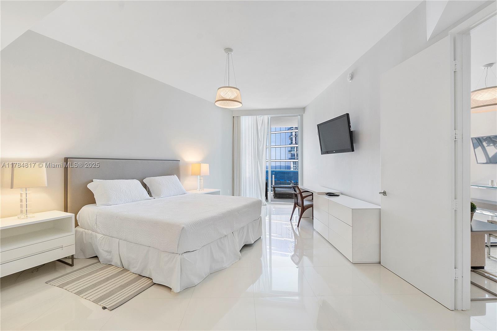 15811 Collins Ave #1707, Sunny Isles Beach FL 33160