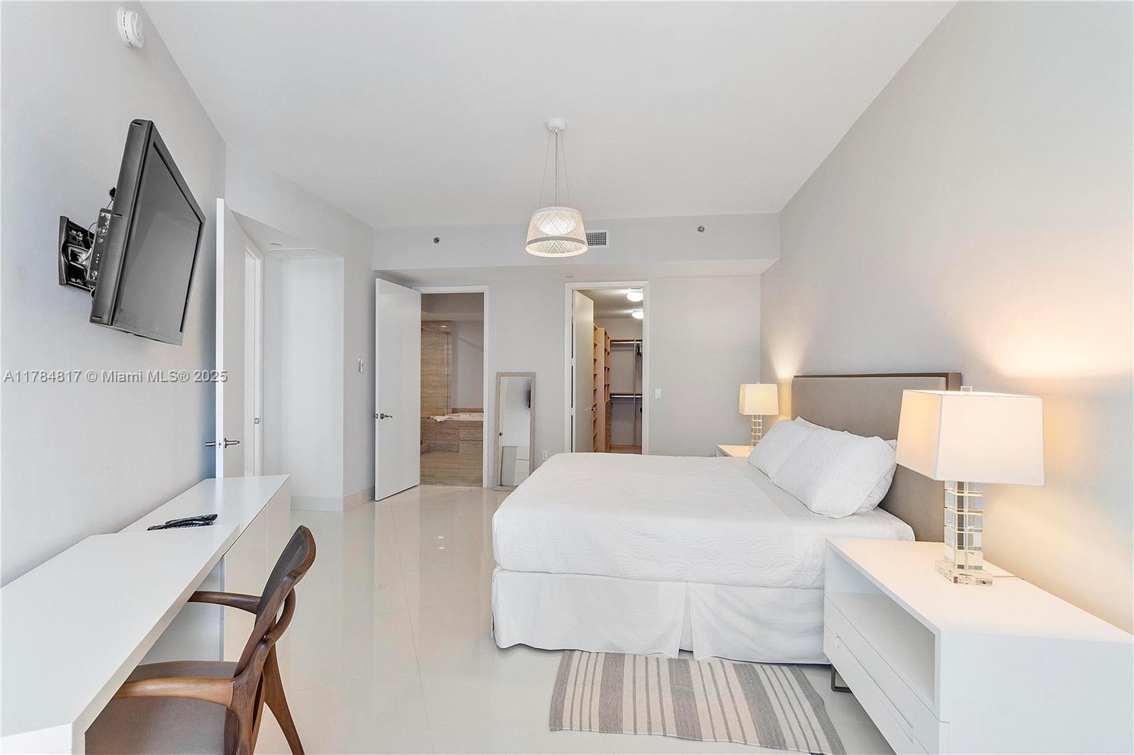 15811 Collins Ave #1707, Sunny Isles Beach FL 33160