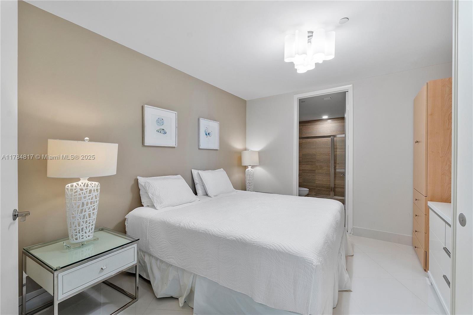 15811 Collins Ave #1707, Sunny Isles Beach FL 33160