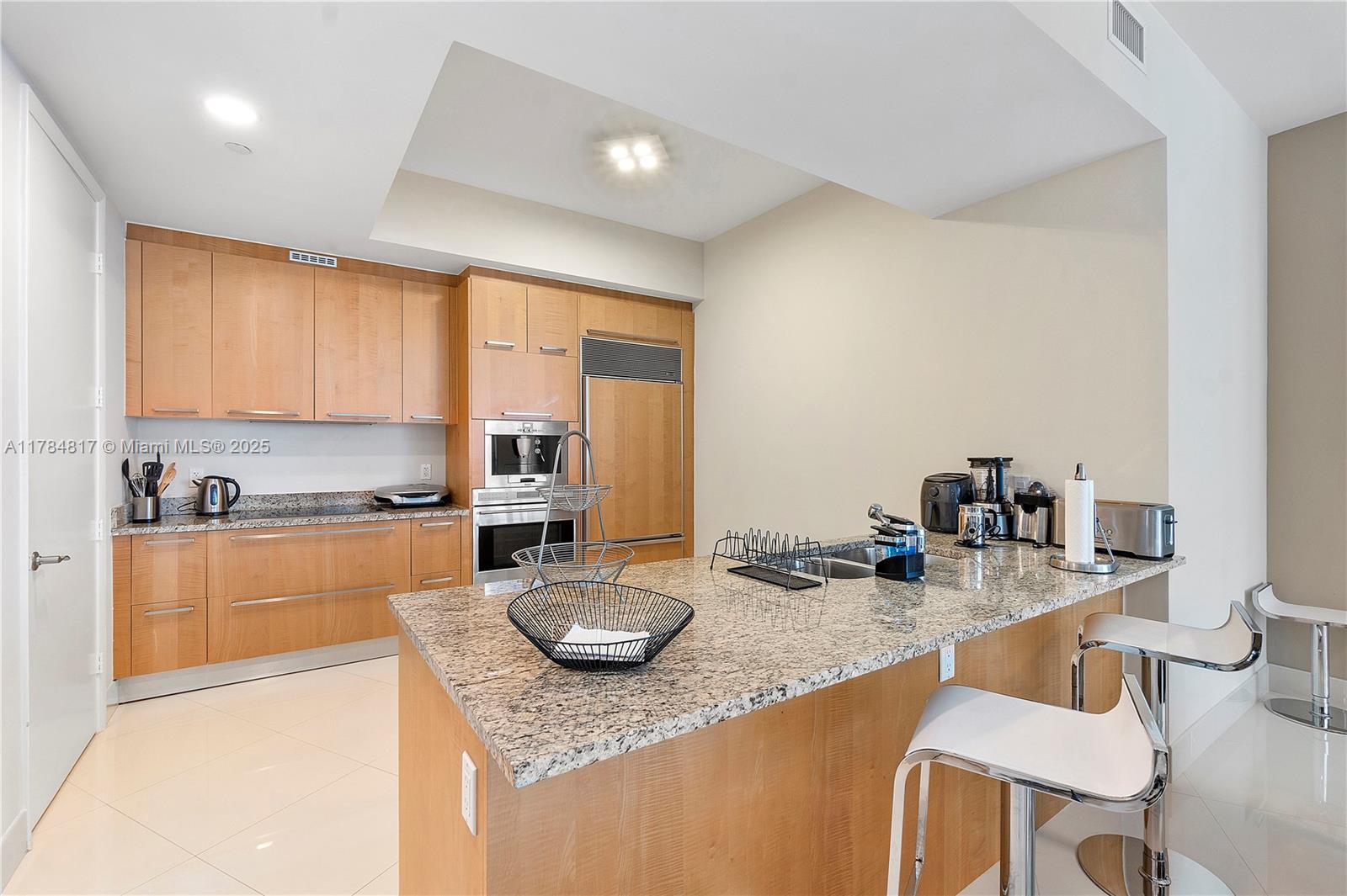 15811 Collins Ave #1707, Sunny Isles Beach FL 33160