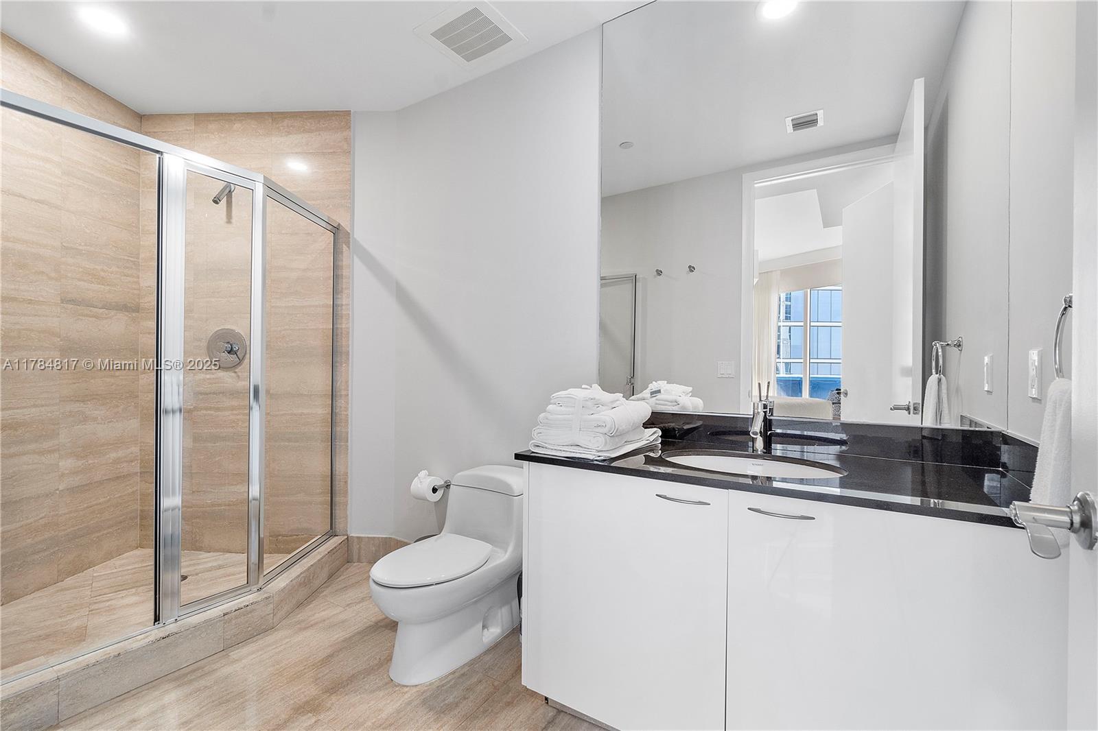 15811 Collins Ave #1707, Sunny Isles Beach FL 33160