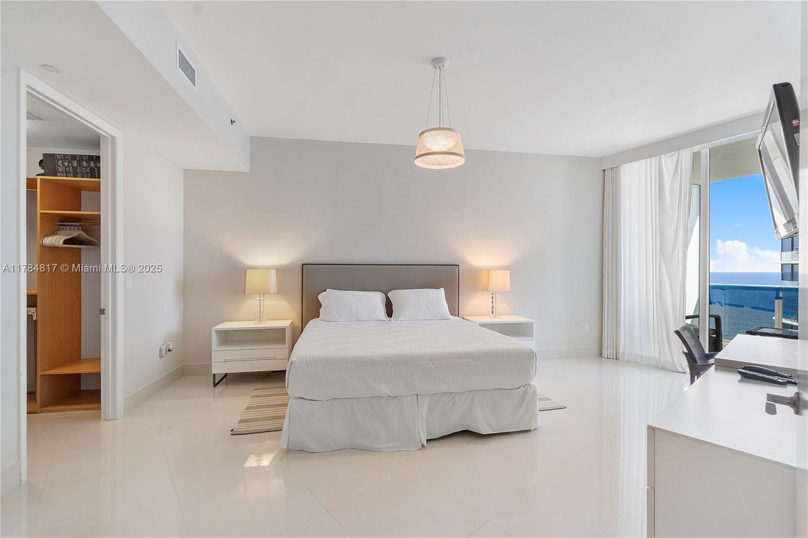 15811 Collins Ave #1707, Sunny Isles Beach FL 33160