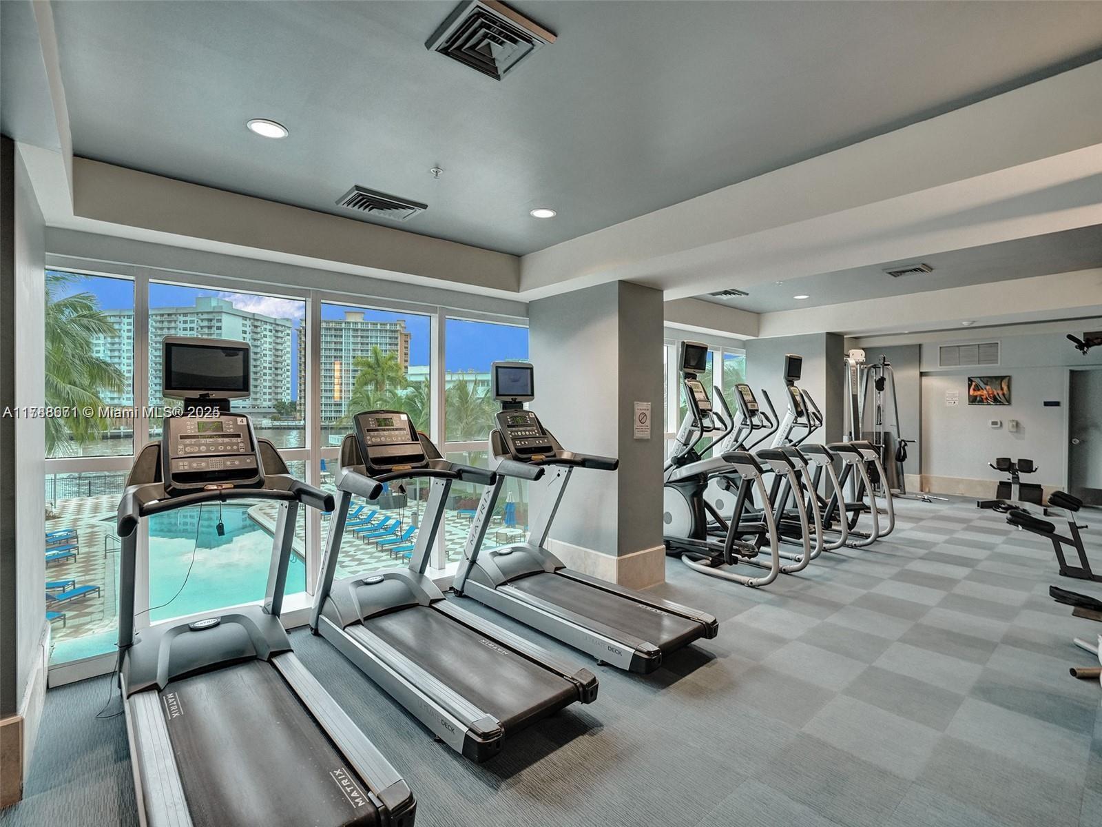 1945 S Ocean Dr #401, Hallandale Beach, Florida image 24