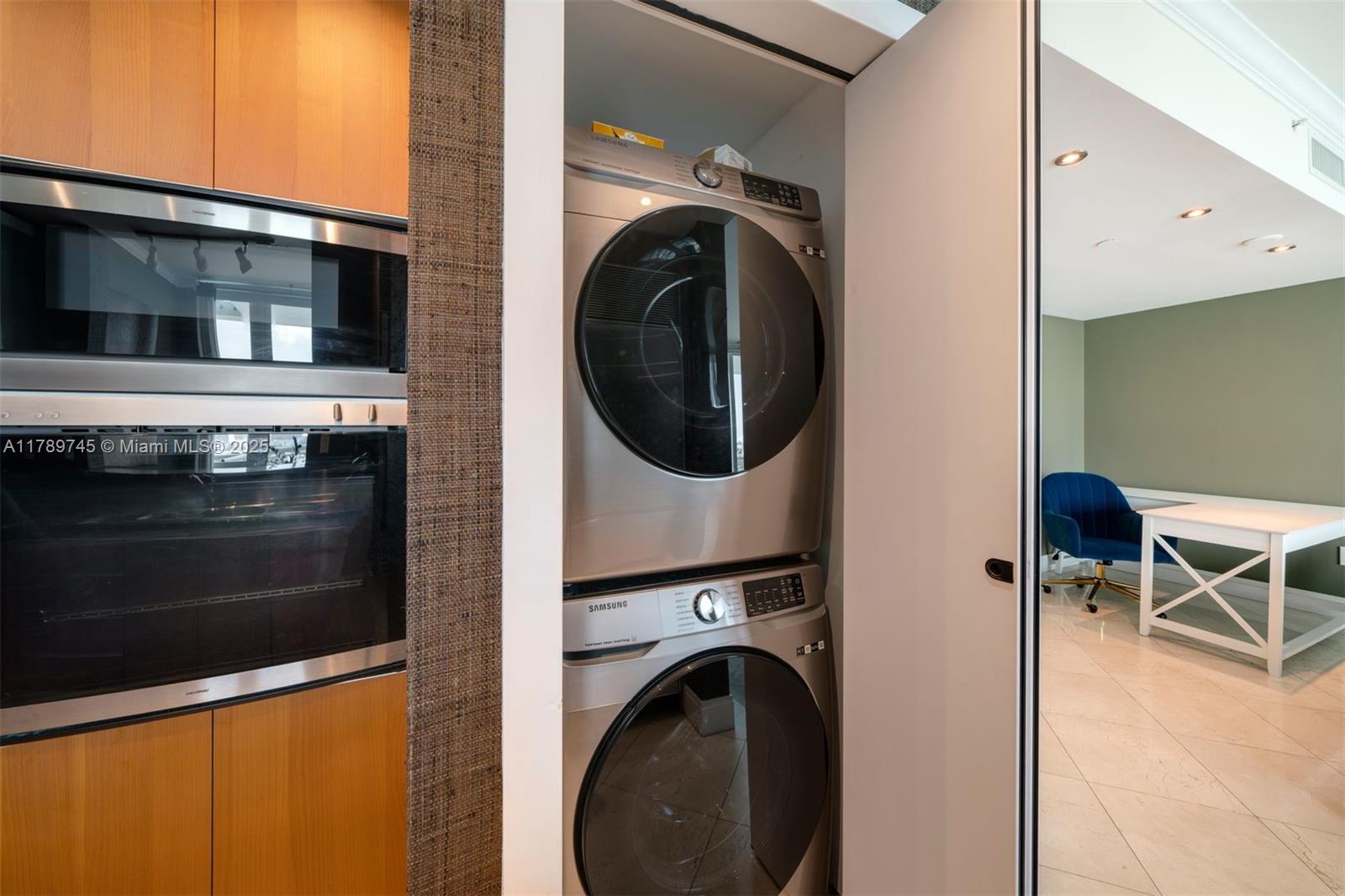 520 West Avenue #1603, Miami Beach FL 33139