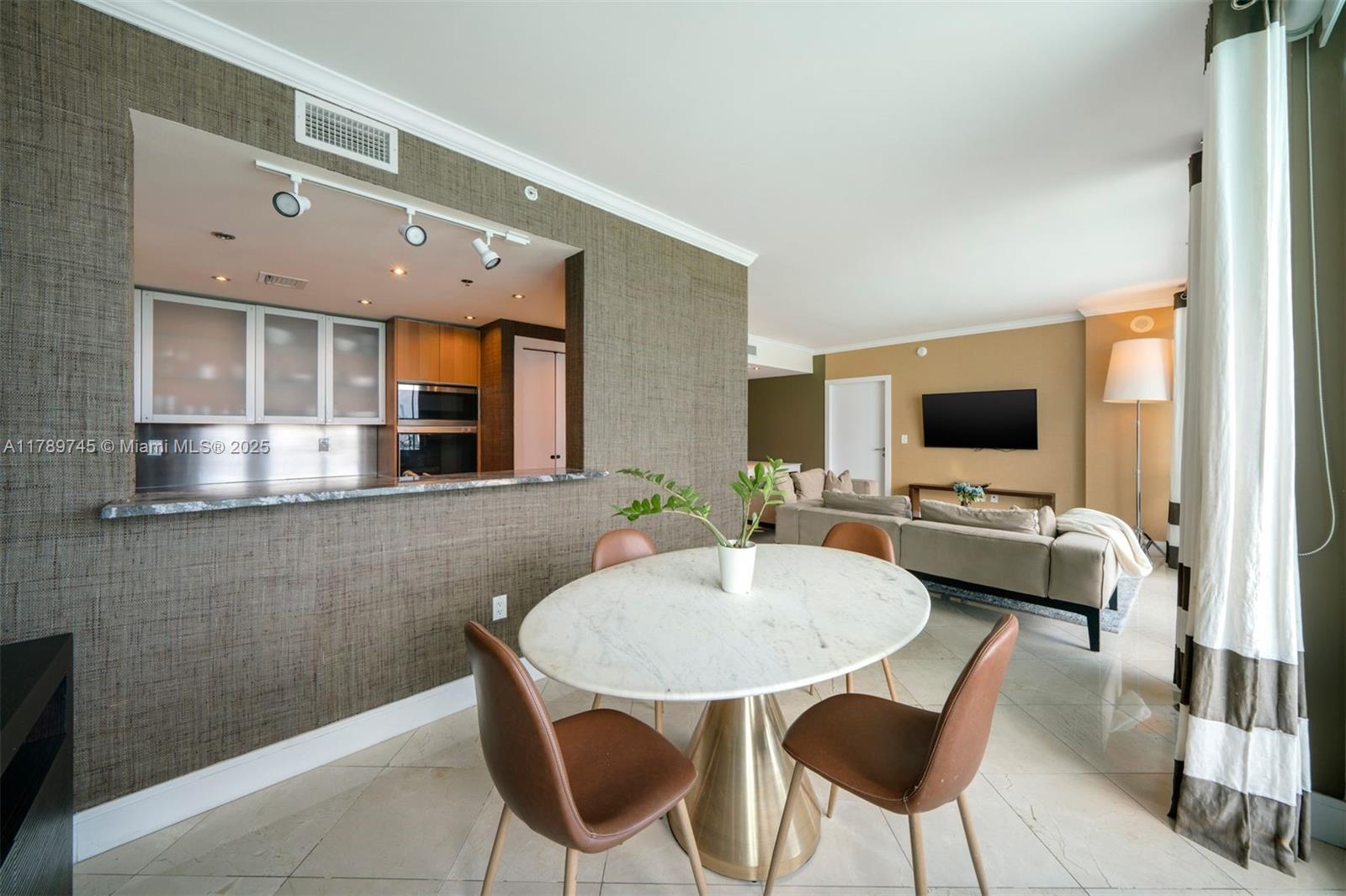 520 West Avenue #1603, Miami Beach FL 33139