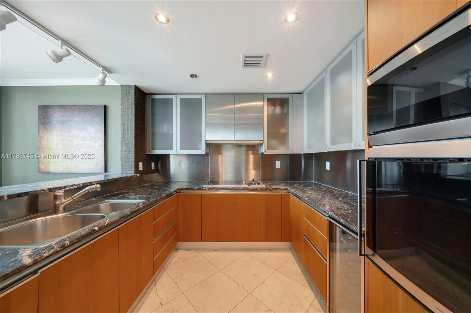 520 West Avenue #1603, Miami Beach FL 33139