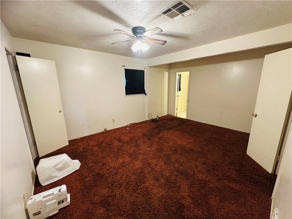 Photo 4 of Single Family Residence at 157 Dillard Dr, Westwego, LA 70094 | MLS# 2498340 |  | Sold on 2025-05-09