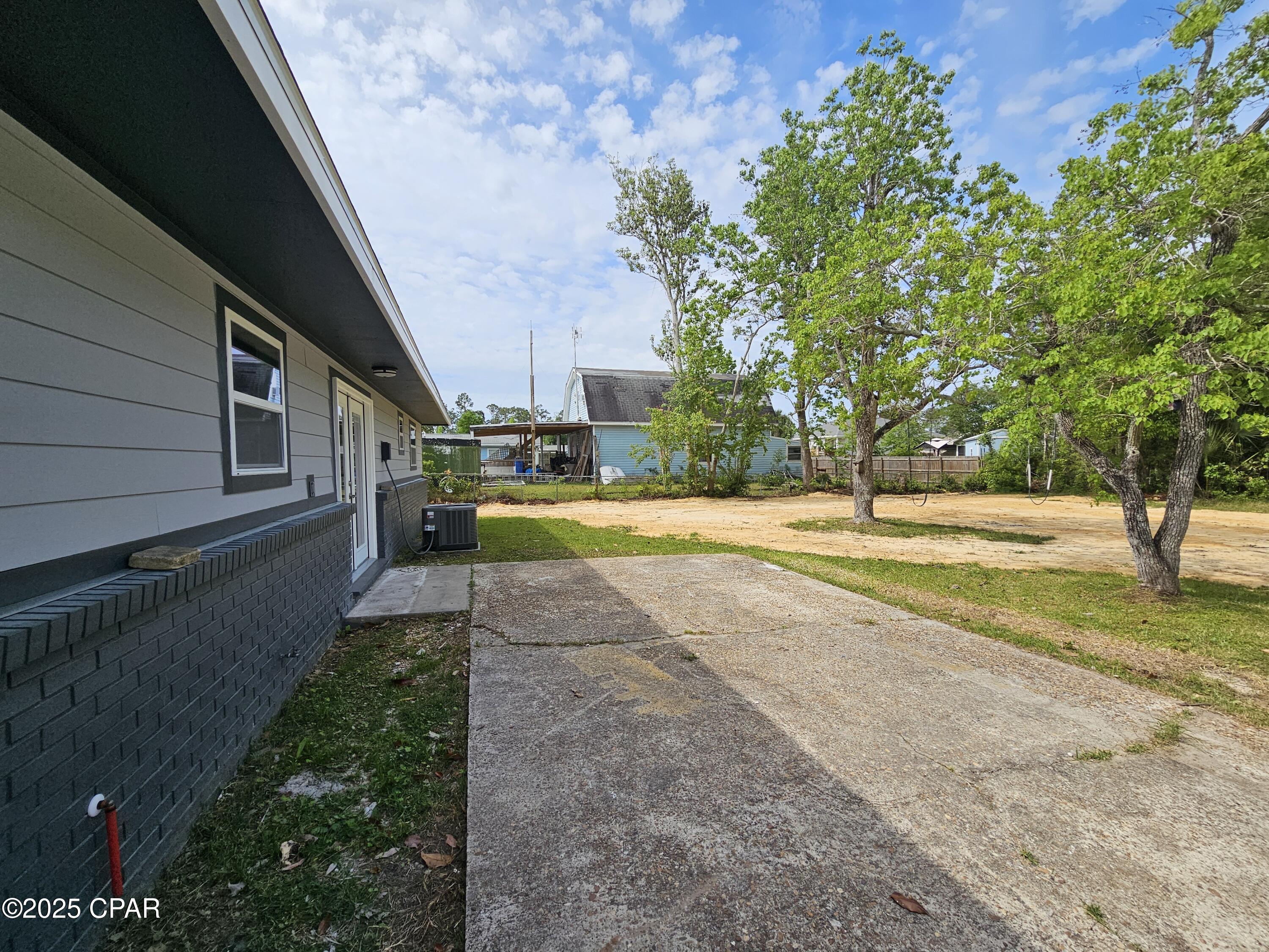 Image 12 For 906 Kentucky Avenue
